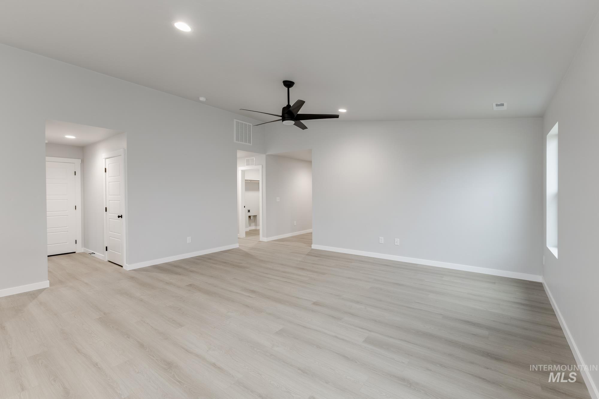 869 N Aleppo Way, Meridian, Idaho 83642, 4 Bedrooms, 2 Bathrooms, Residential For Sale, Price $468,990,MLS 98968348