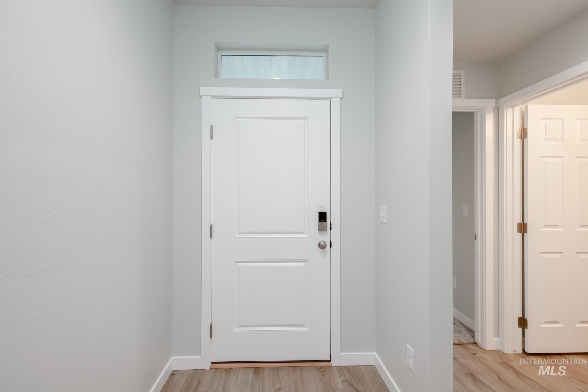 1085 Grass Pond Ave, Middleton, Idaho 83644, 4 Bedrooms, 2 Bathrooms, Residential For Sale, Price $455,990,MLS 98968351