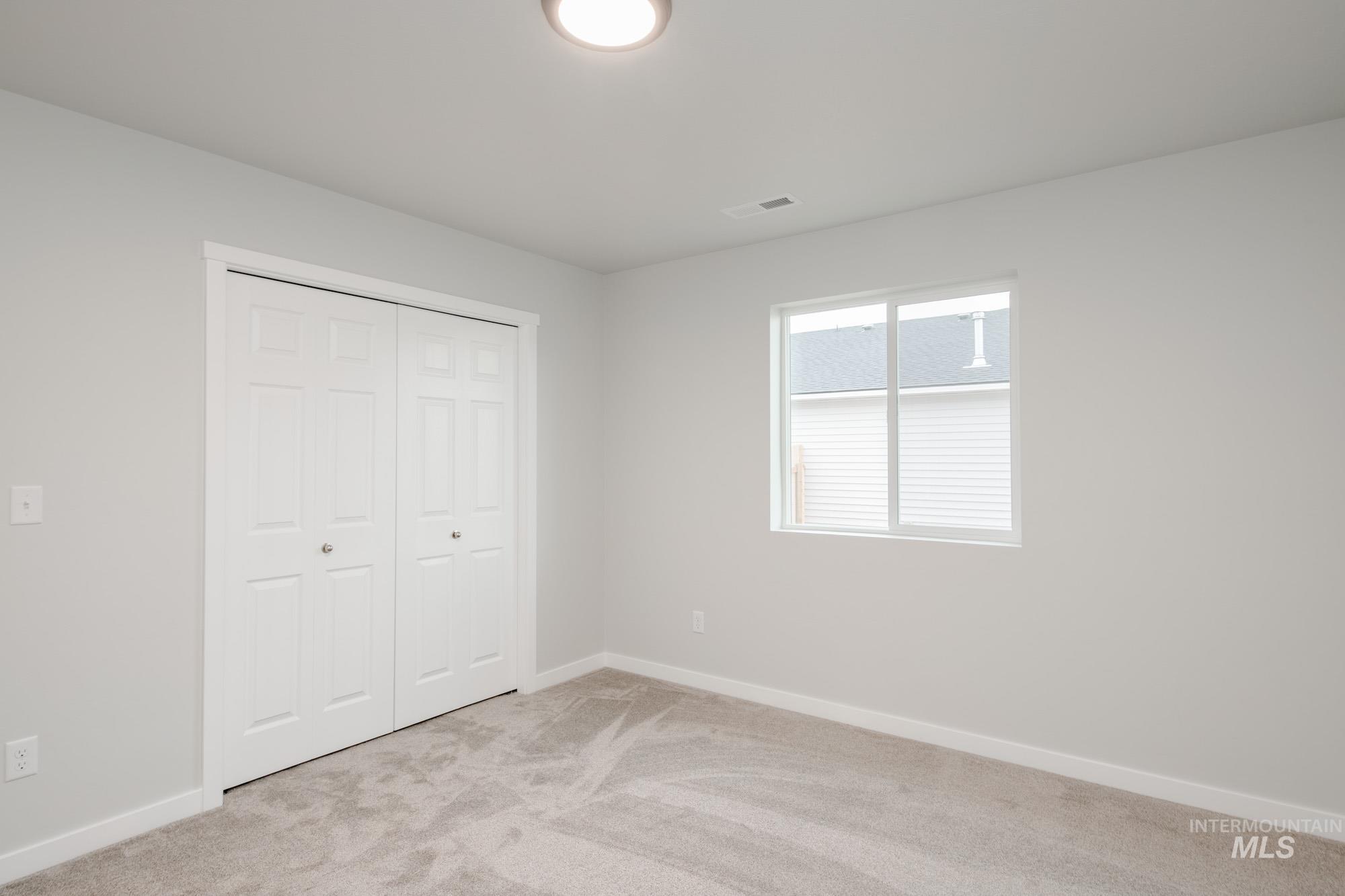 1085 Grass Pond Ave, Middleton, Idaho 83644, 4 Bedrooms, 2 Bathrooms, Residential For Sale, Price $455,990,MLS 98968351