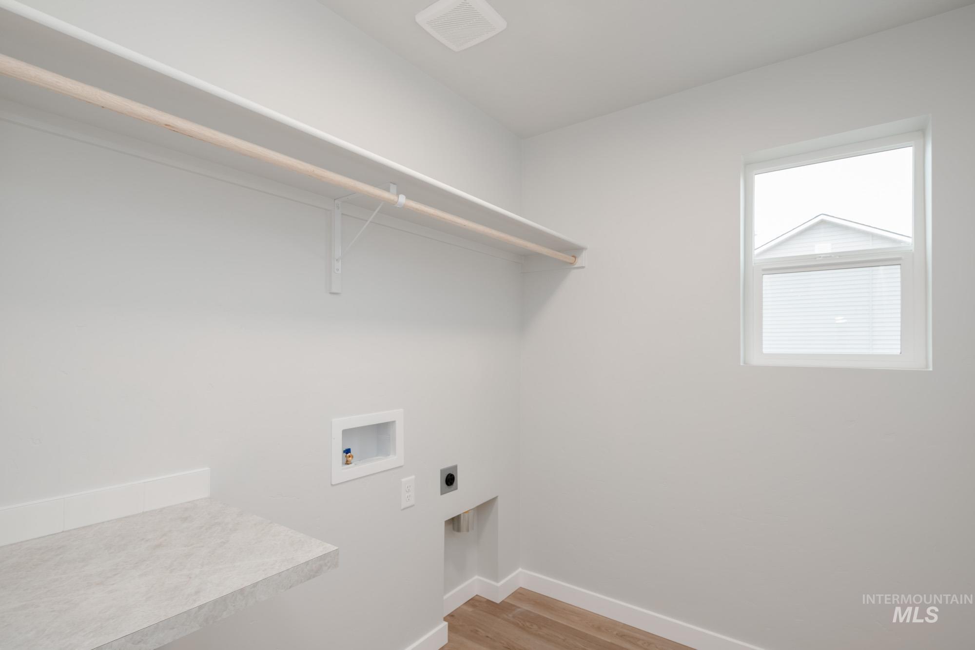 1494 Long Pond St, Middleton, Idaho 83644, 5 Bedrooms, 3 Bathrooms, Residential For Sale, Price $515,990,MLS 98968355