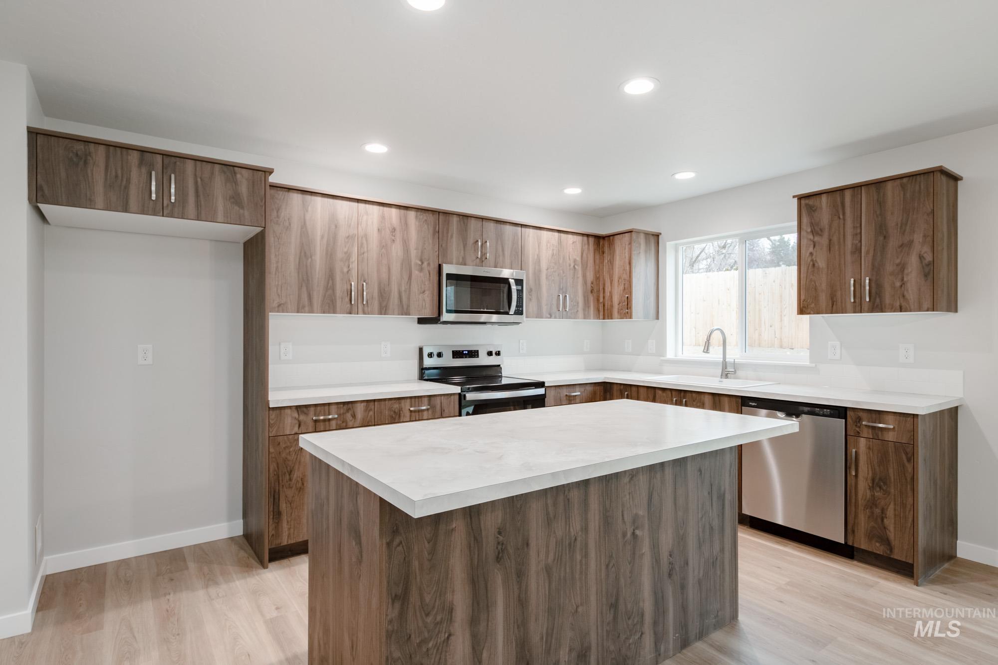 1494 Long Pond St, Middleton, Idaho 83644, 5 Bedrooms, 3 Bathrooms, Residential For Sale, Price $515,990,MLS 98968355