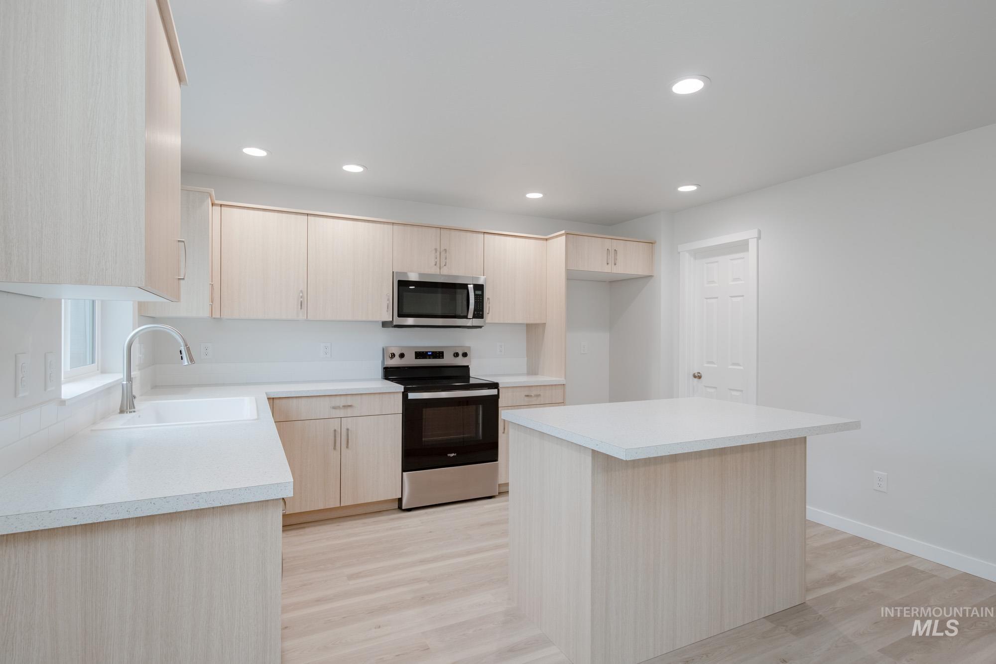 1472 Long Pond St, Middleton, Idaho 83644, 4 Bedrooms, 2.5 Bathrooms, Residential For Sale, Price $459,990,MLS 98968356