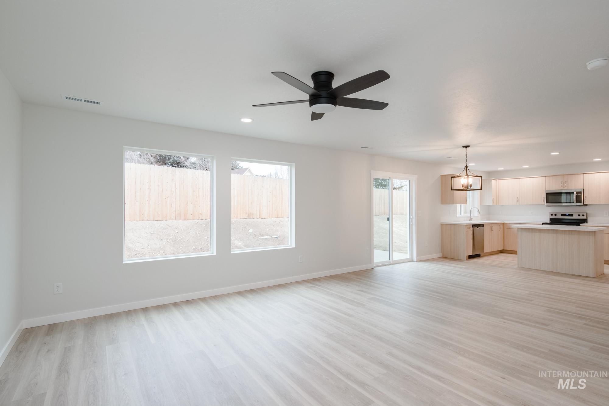 1472 Long Pond St, Middleton, Idaho 83644, 4 Bedrooms, 2.5 Bathrooms, Residential For Sale, Price $459,990,MLS 98968356