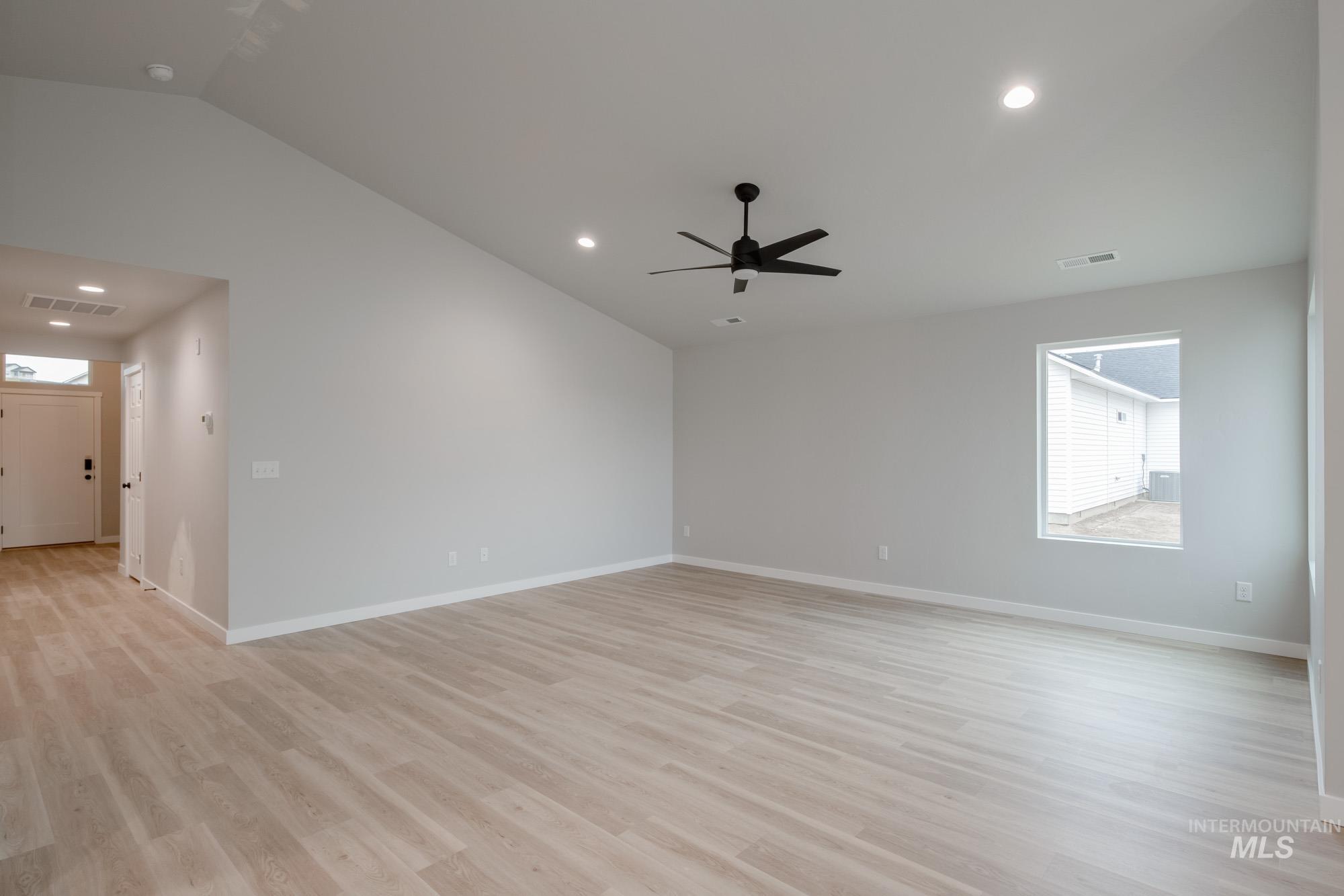 1631 Long Pond St, Middleton, Idaho 83644, 4 Bedrooms, 2 Bathrooms, Residential For Sale, Price $470,990,MLS 98968357