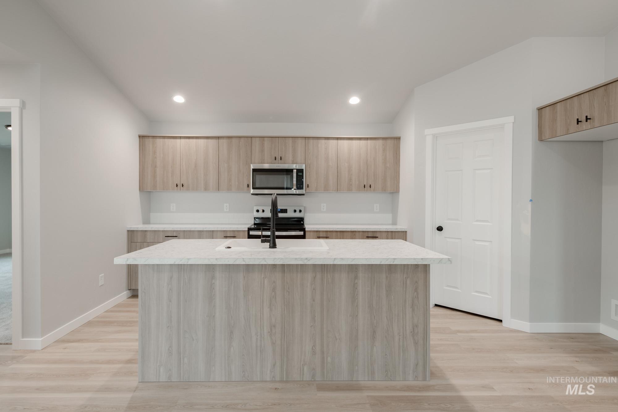 1631 Long Pond St, Middleton, Idaho 83644, 4 Bedrooms, 2 Bathrooms, Residential For Sale, Price $470,990,MLS 98968357