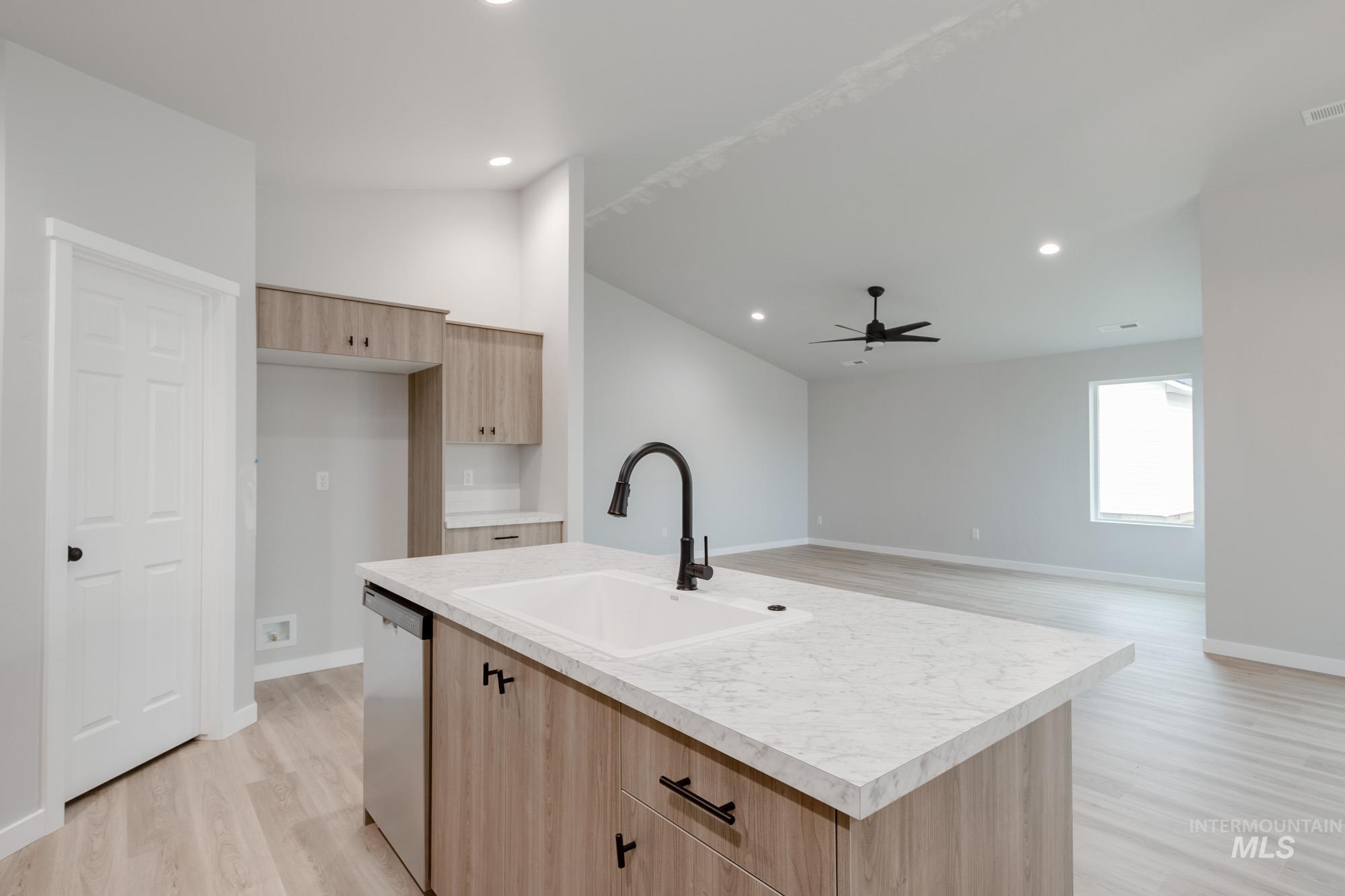 1631 Long Pond St, Middleton, Idaho 83644, 4 Bedrooms, 2 Bathrooms, Residential For Sale, Price $470,990,MLS 98968357