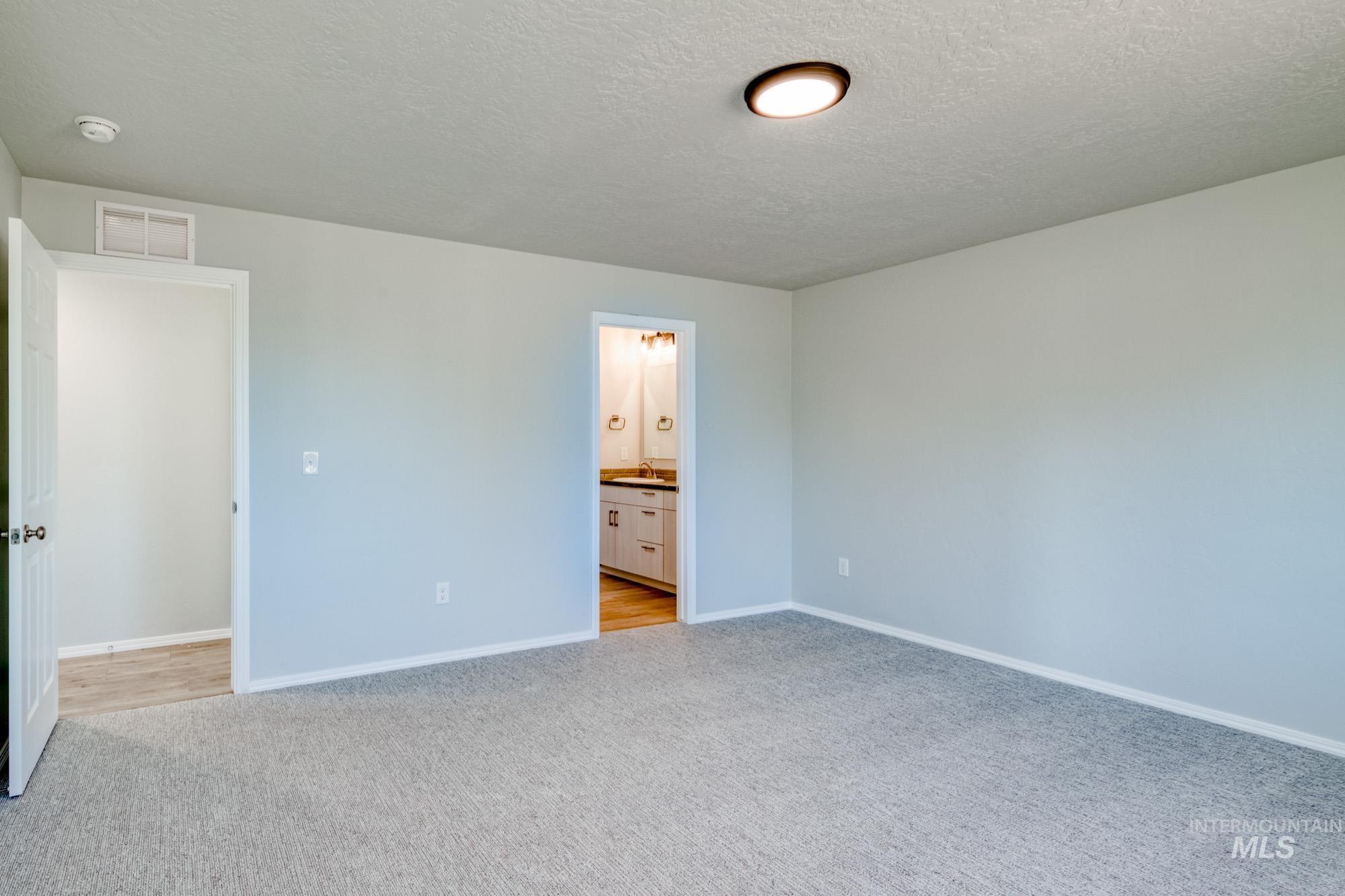 9039 W Violet St, Nampa, Idaho 83687, 4 Bedrooms, 2 Bathrooms, Residential For Sale, Price $419,990,MLS 98968358