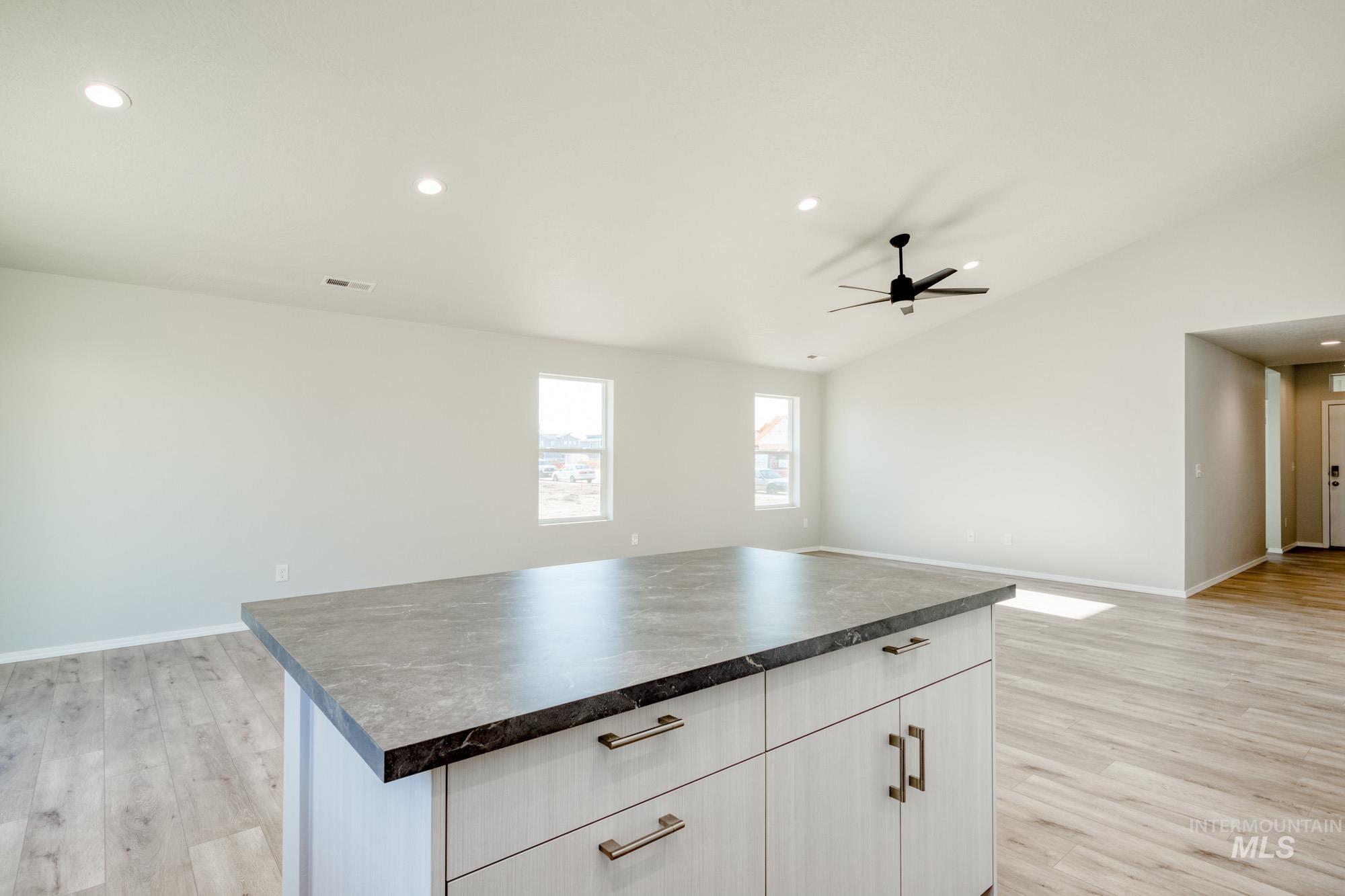 9039 W Violet St, Nampa, Idaho 83687, 4 Bedrooms, 2 Bathrooms, Residential For Sale, Price $419,990,MLS 98968358