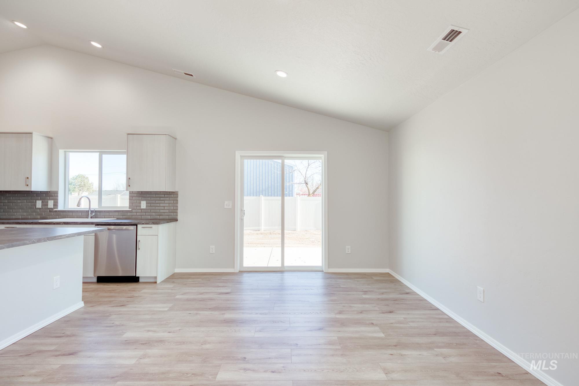 9039 W Violet St, Nampa, Idaho 83687, 4 Bedrooms, 2 Bathrooms, Residential For Sale, Price $419,990,MLS 98968358