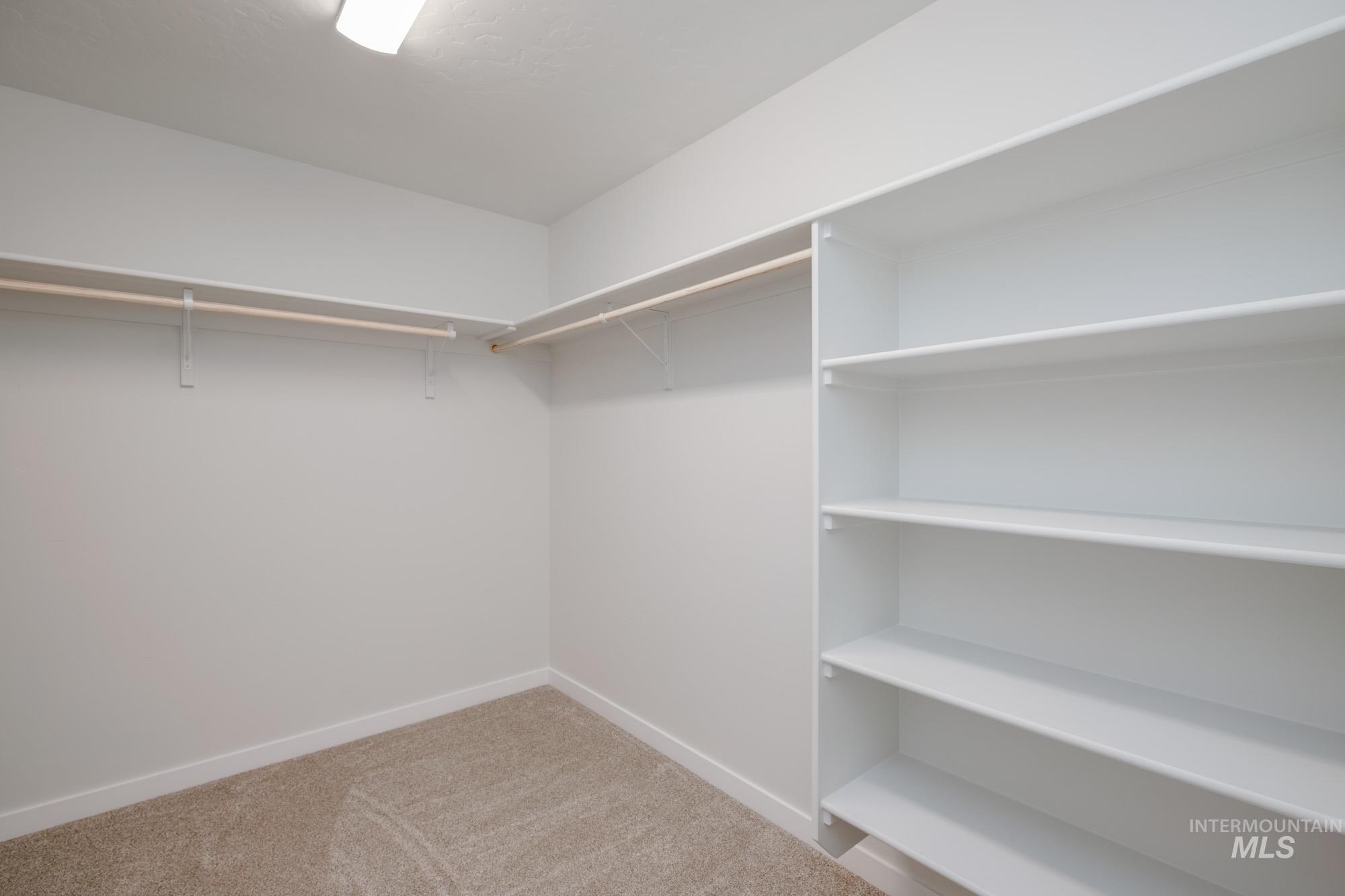 9095 W Violet St, Nampa, Idaho 83687, 5 Bedrooms, 3 Bathrooms, Residential For Sale, Price $489,990,MLS 98968360