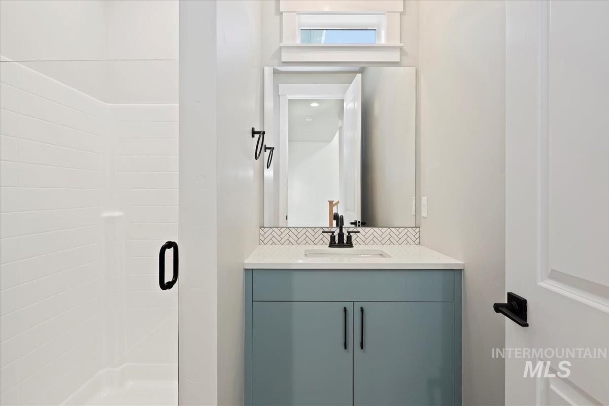 404 Hidden Mill Ct, Middleton, Idaho 83644, 4 Bedrooms, 3 Bathrooms, Residential For Sale, Price $614,900,MLS 98968363