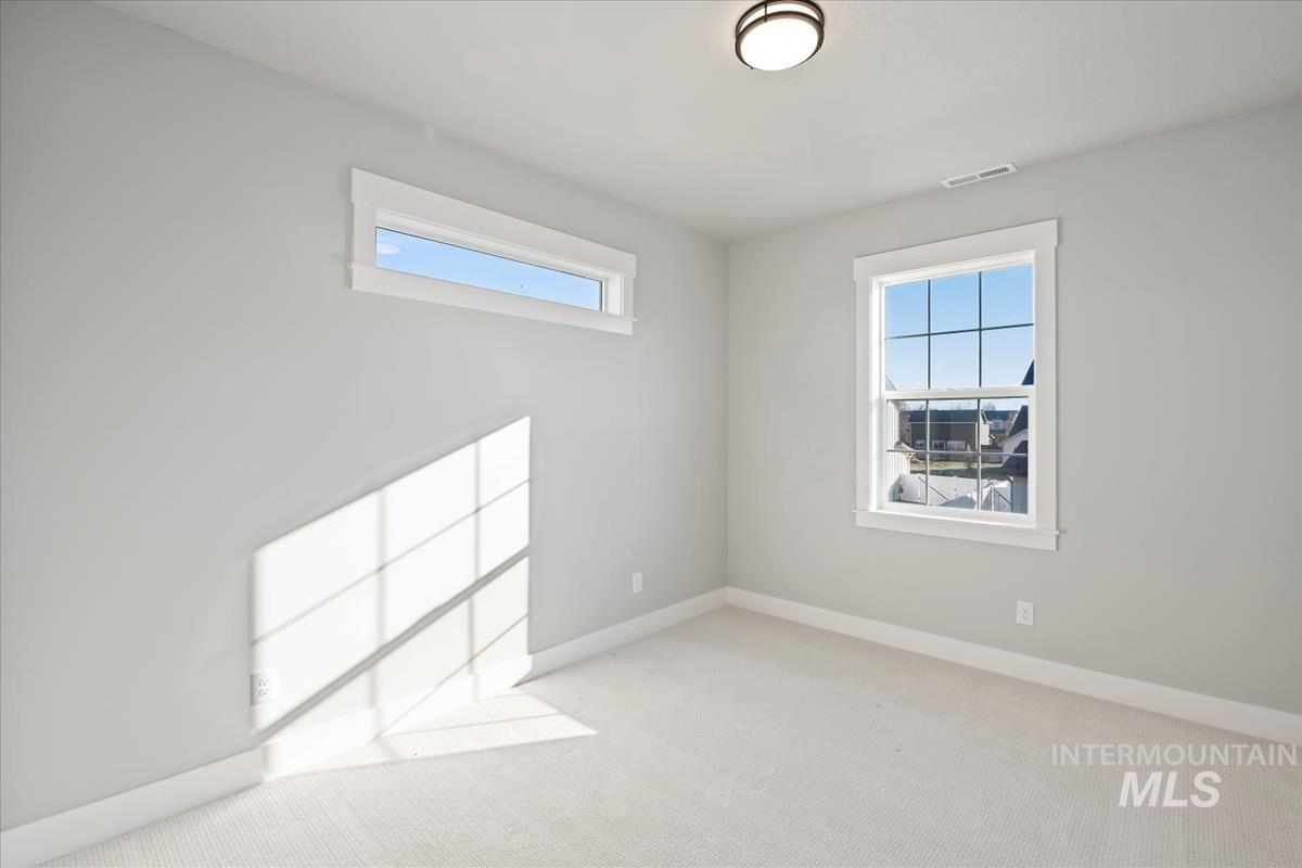 404 Hidden Mill Ct, Middleton, Idaho 83644, 4 Bedrooms, 3 Bathrooms, Residential For Sale, Price $614,900,MLS 98968363