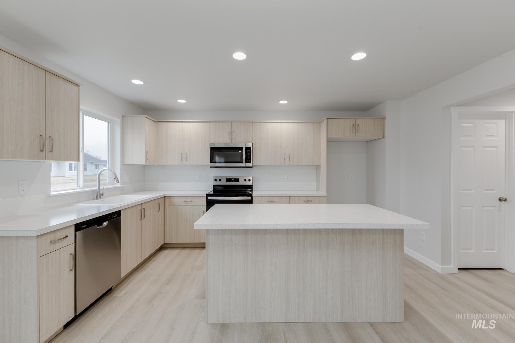 7212 E Marble Springs Dr, Nampa, Idaho 83687, 4 Bedrooms, 3 Bathrooms, Residential For Sale, Price $484,990,MLS 98968364