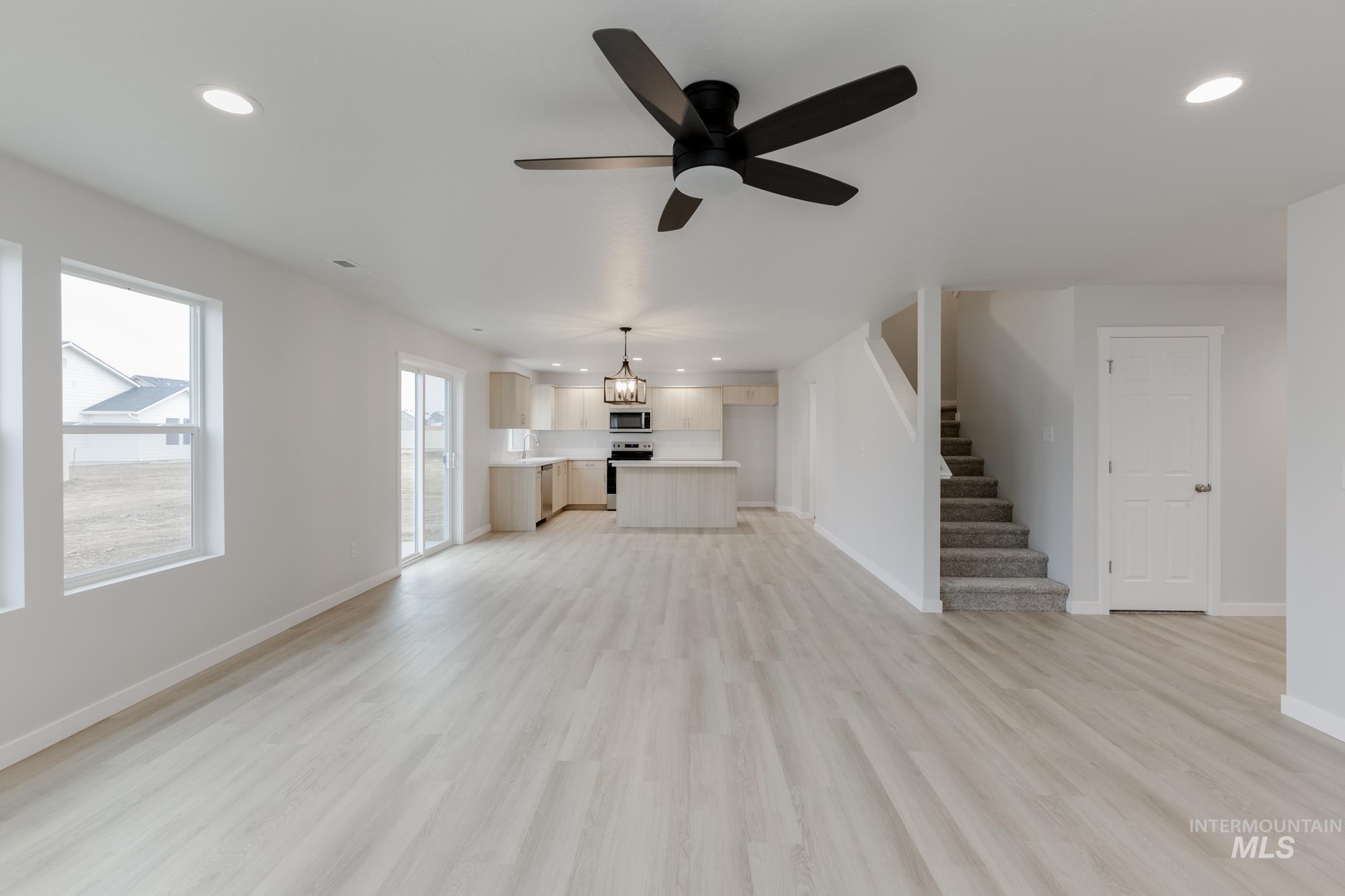 7212 E Marble Springs Dr, Nampa, Idaho 83687, 4 Bedrooms, 3 Bathrooms, Residential For Sale, Price $484,990,MLS 98968364