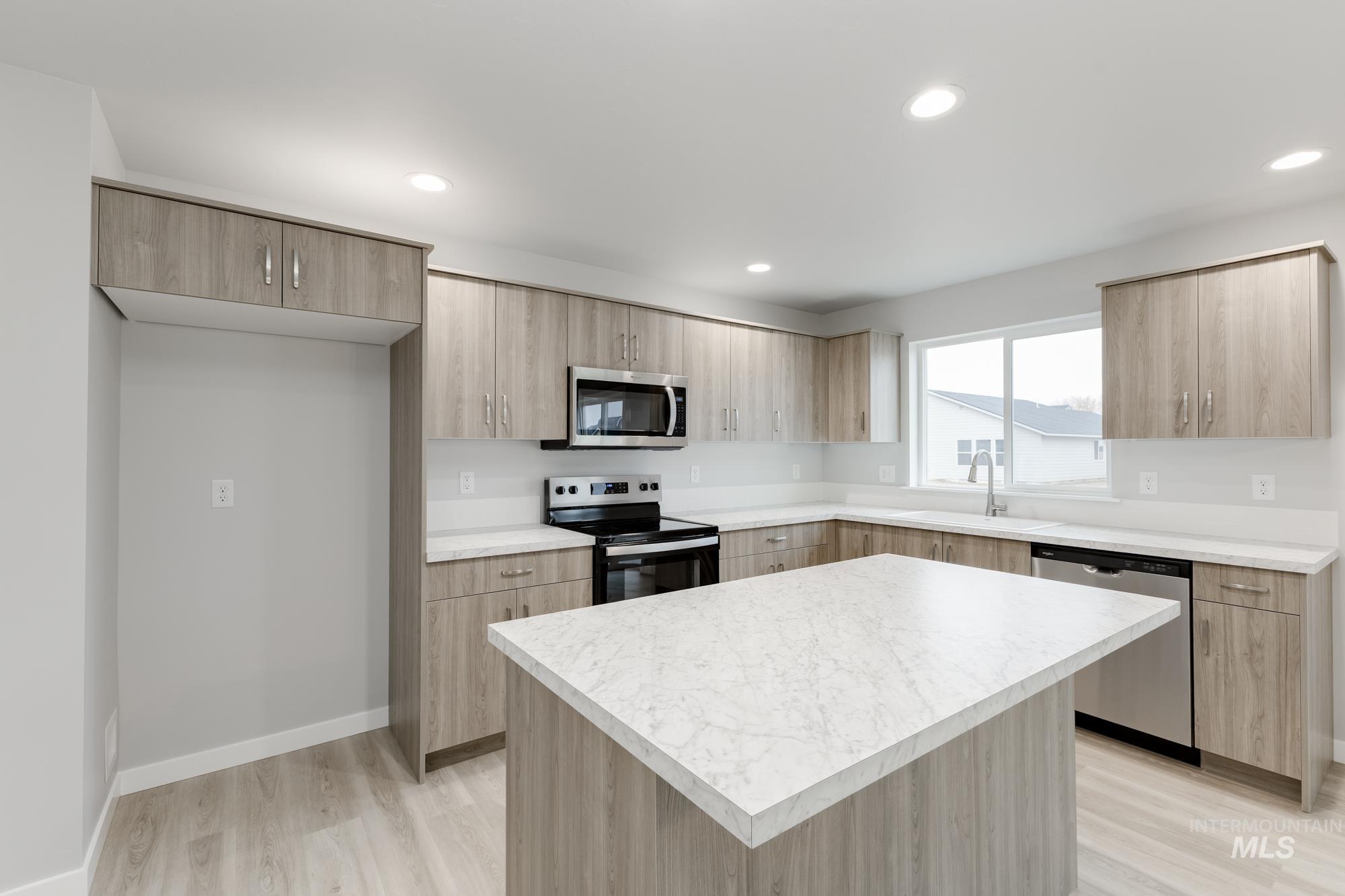 7224 E Marble Springs Dr, Nampa, Idaho 83687, 4 Bedrooms, 2.5 Bathrooms, Residential For Sale, Price $464,990,MLS 98968365