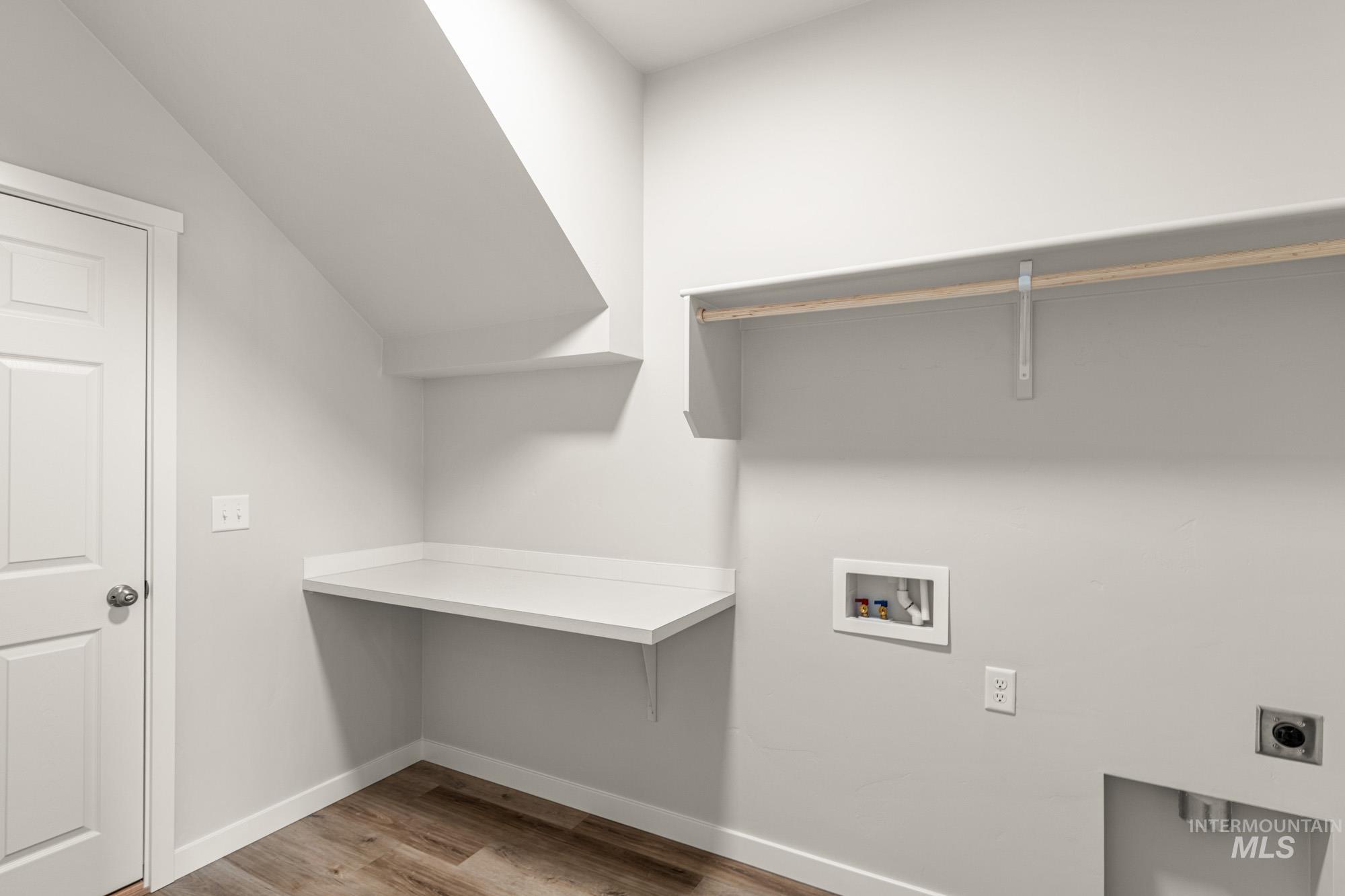 1627 Dyer St, Middleton, Idaho 83644, 3 Bedrooms, 2 Bathrooms, Residential For Sale, Price $419,990,MLS 98968372