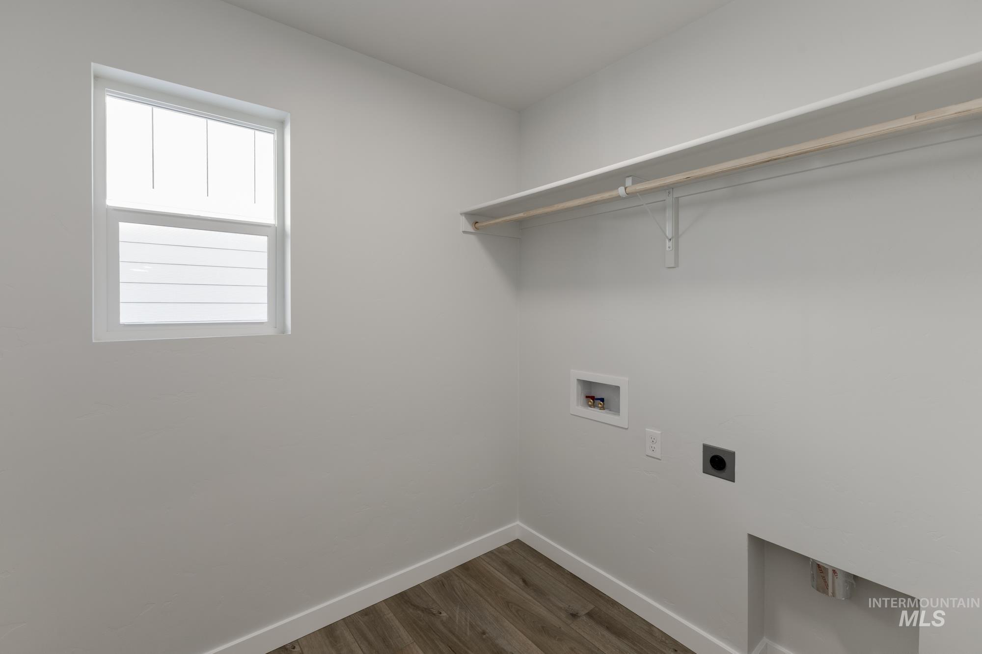 5046 S Amorita Ave, Meridian, Idaho 83642, 3 Bedrooms, 2.5 Bathrooms, Residential For Sale, Price $464,990,MLS 98968373