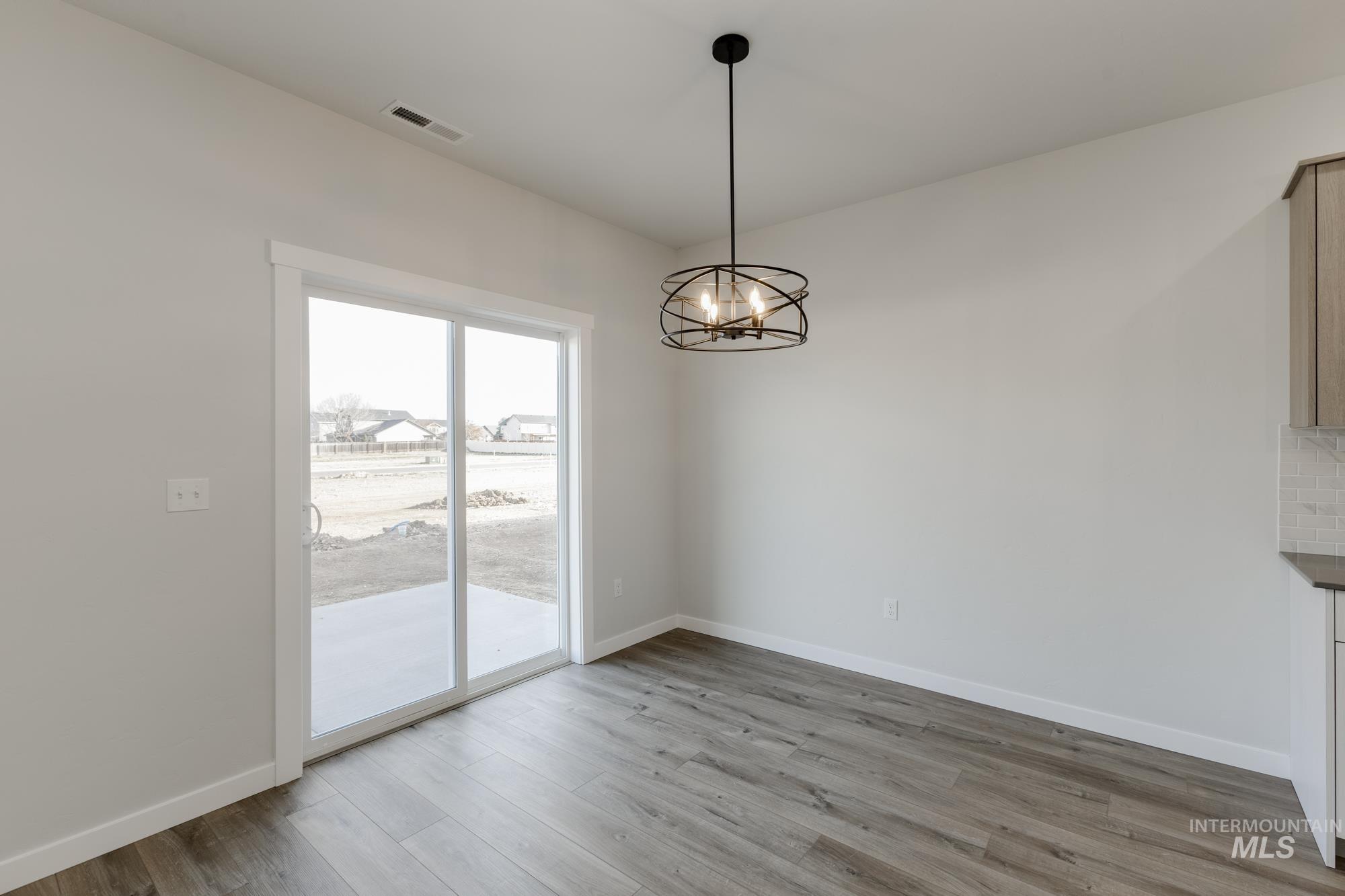 5046 S Amorita Ave, Meridian, Idaho 83642, 3 Bedrooms, 2.5 Bathrooms, Residential For Sale, Price $464,990,MLS 98968373