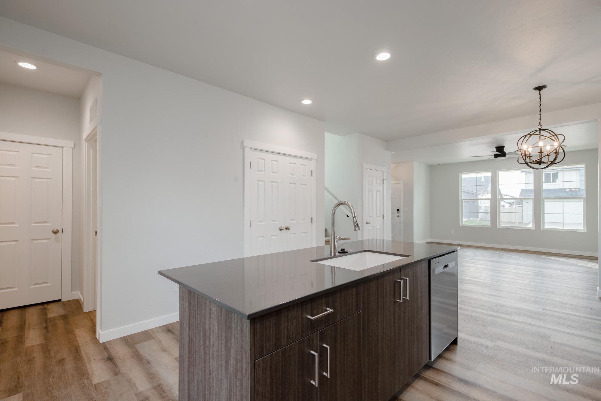 2922 E Boulder Basin Dr, Kuna, Idaho 83634, 3 Bedrooms, 2.5 Bathrooms, Residential For Sale, Price $405,990,MLS 98968374