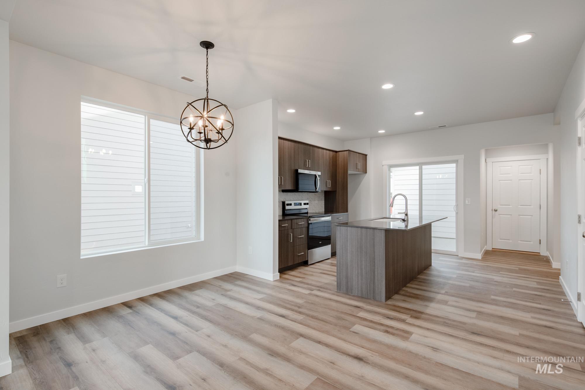 2922 E Boulder Basin Dr, Kuna, Idaho 83634, 3 Bedrooms, 2.5 Bathrooms, Residential For Sale, Price $405,990,MLS 98968374