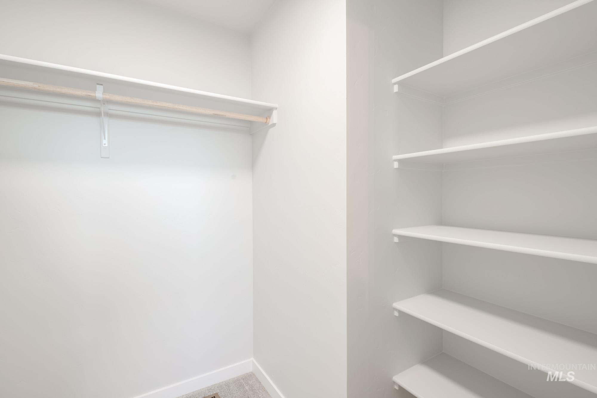 2930 E Boulder Basin Dr, Kuna, Idaho 83634, 3 Bedrooms, 2.5 Bathrooms, Residential For Sale, Price $399,990,MLS 98968375