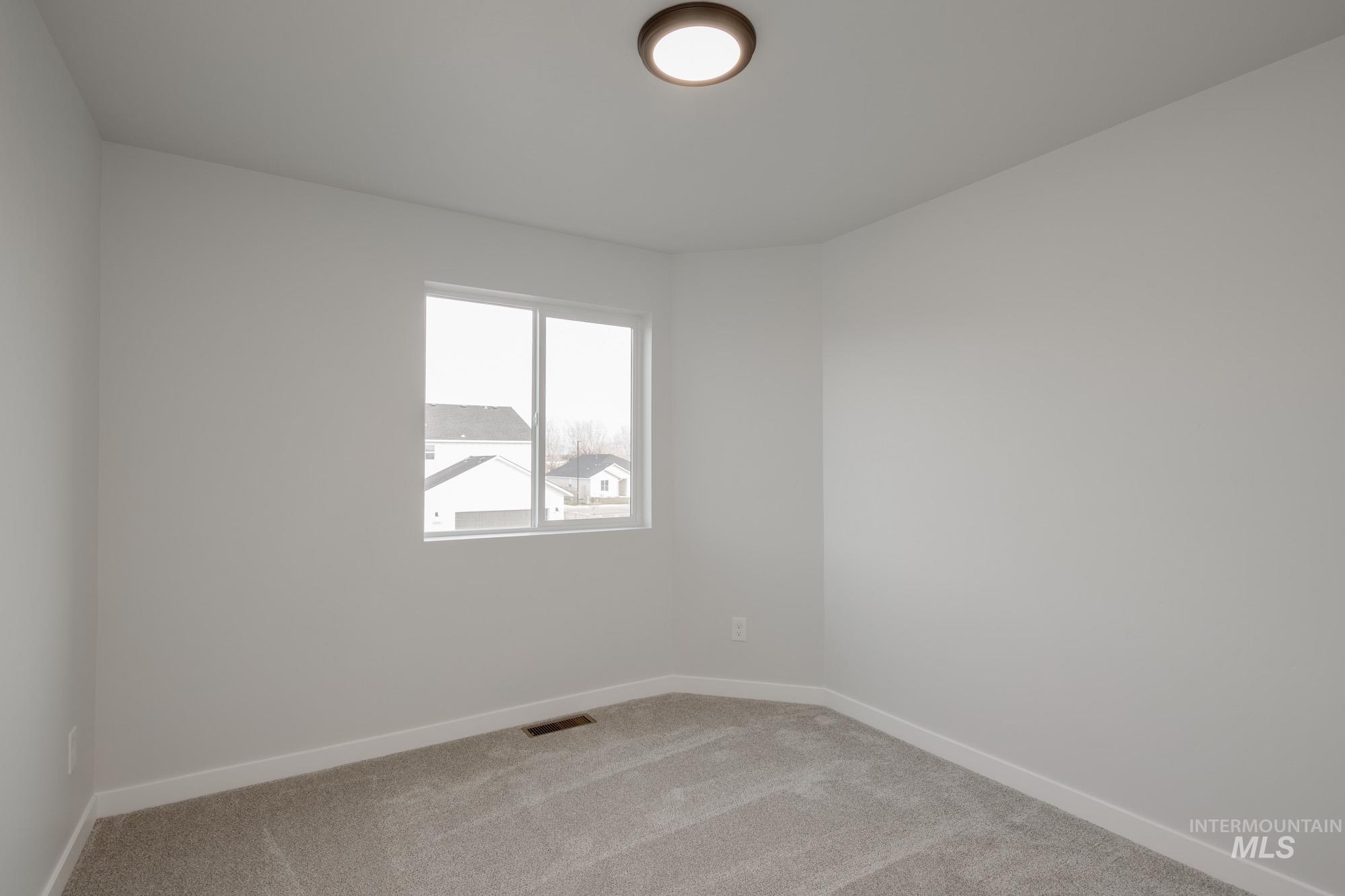 2930 E Boulder Basin Dr, Kuna, Idaho 83634, 3 Bedrooms, 2.5 Bathrooms, Residential For Sale, Price $399,990,MLS 98968375