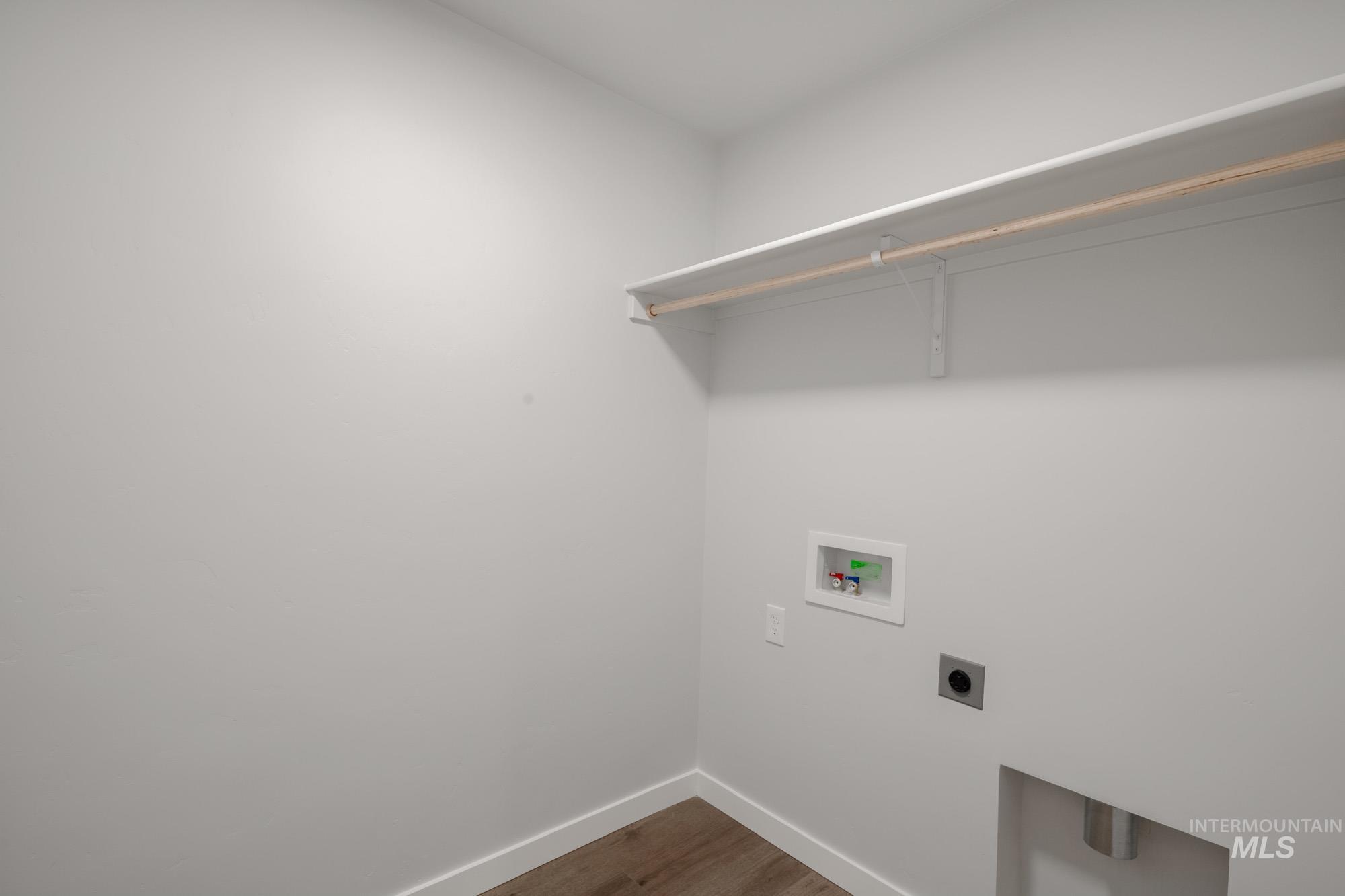 2930 E Boulder Basin Dr, Kuna, Idaho 83634, 3 Bedrooms, 2.5 Bathrooms, Residential For Sale, Price $399,990,MLS 98968375