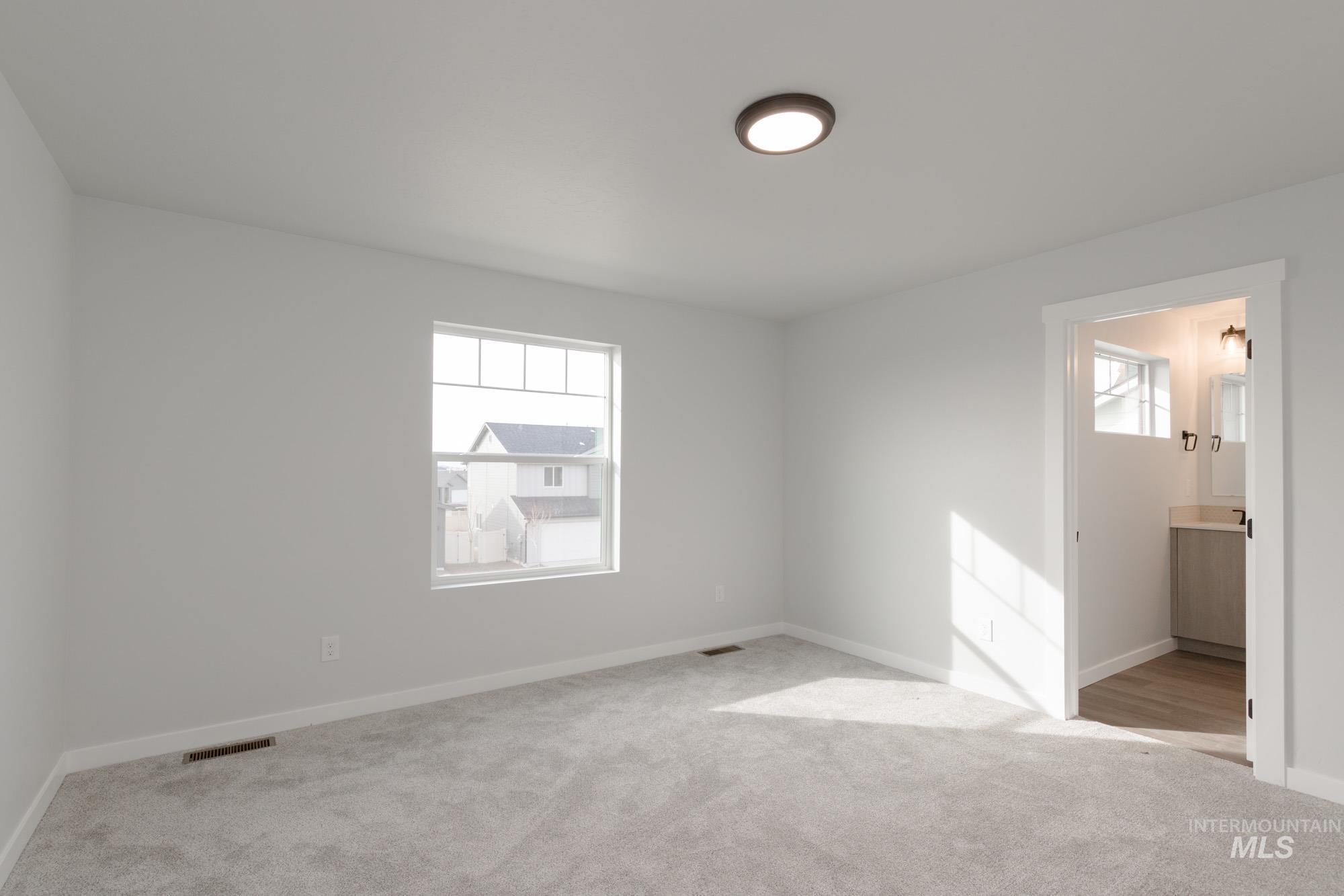 2930 E Boulder Basin Dr, Kuna, Idaho 83634, 3 Bedrooms, 2.5 Bathrooms, Residential For Sale, Price $399,990,MLS 98968375