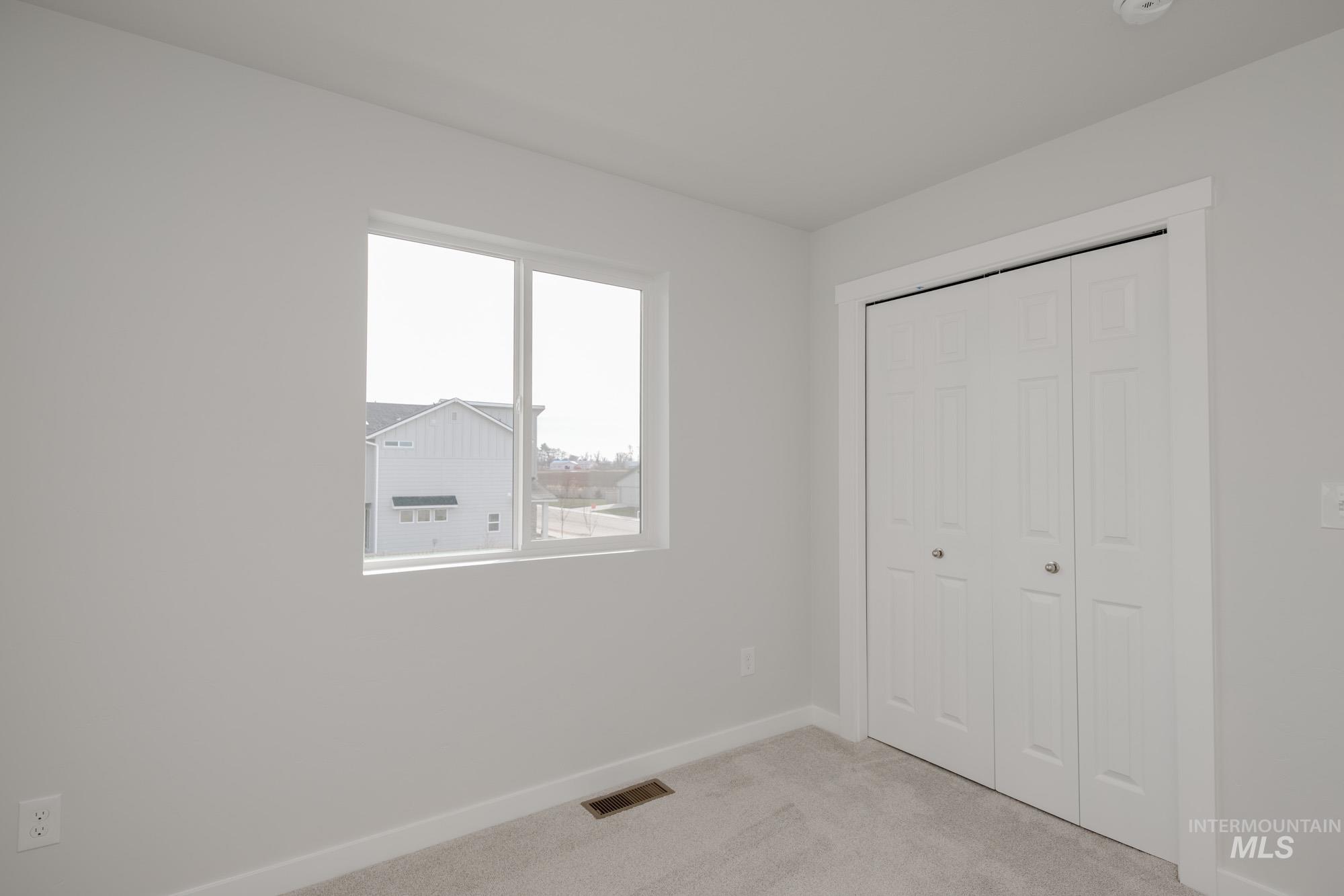 2954 E Boulder Basin Dr, Kuna, Idaho 83634, 3 Bedrooms, 2.5 Bathrooms, Residential For Sale, Price $395,990,MLS 98968376