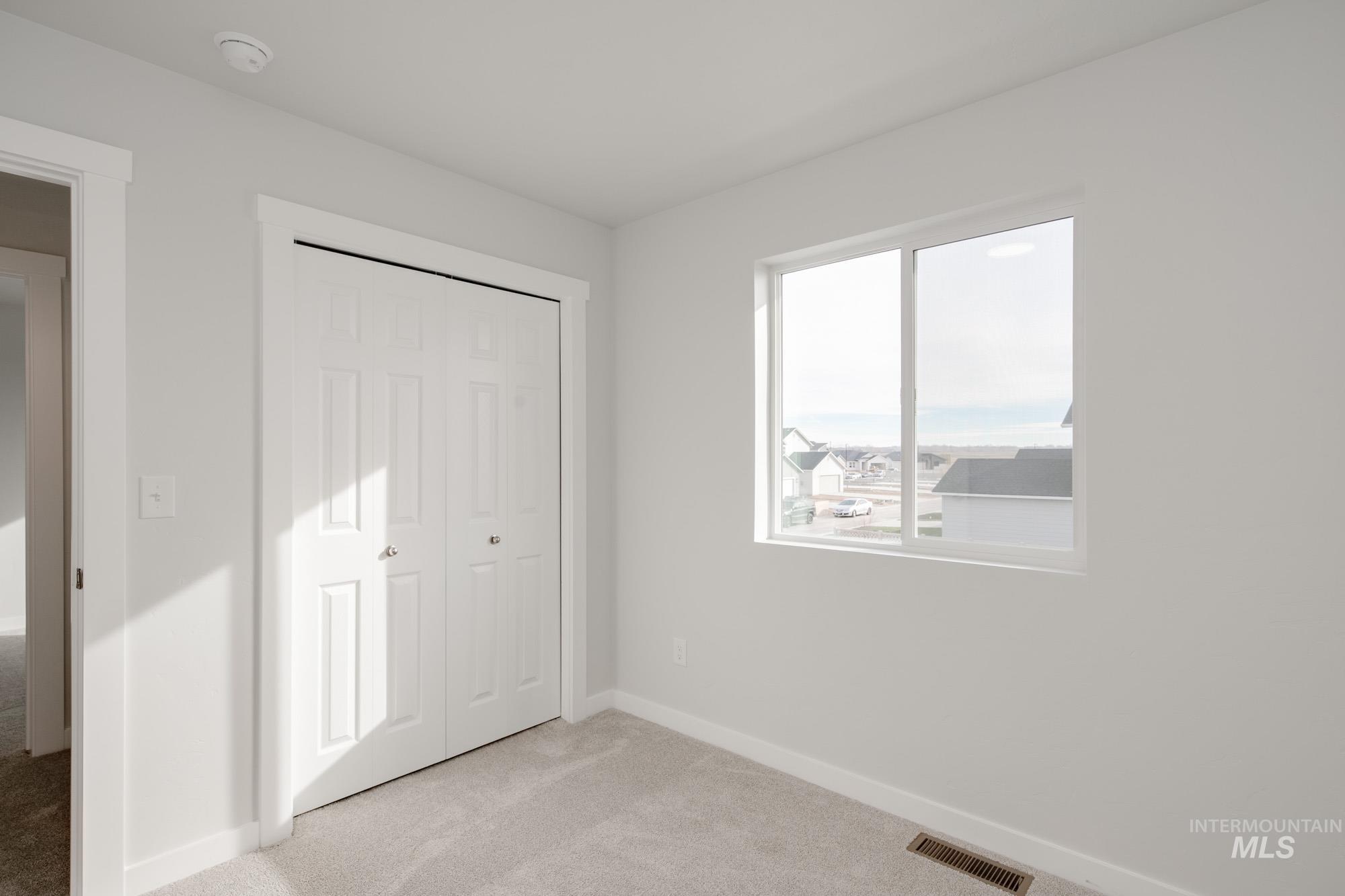 2954 E Boulder Basin Dr, Kuna, Idaho 83634, 3 Bedrooms, 2.5 Bathrooms, Residential For Sale, Price $395,990,MLS 98968376