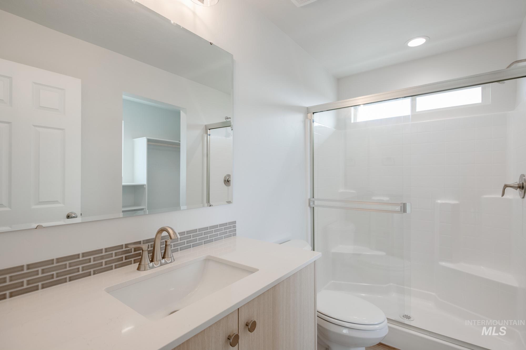 2954 E Boulder Basin Dr, Kuna, Idaho 83634, 3 Bedrooms, 2.5 Bathrooms, Residential For Sale, Price $395,990,MLS 98968376