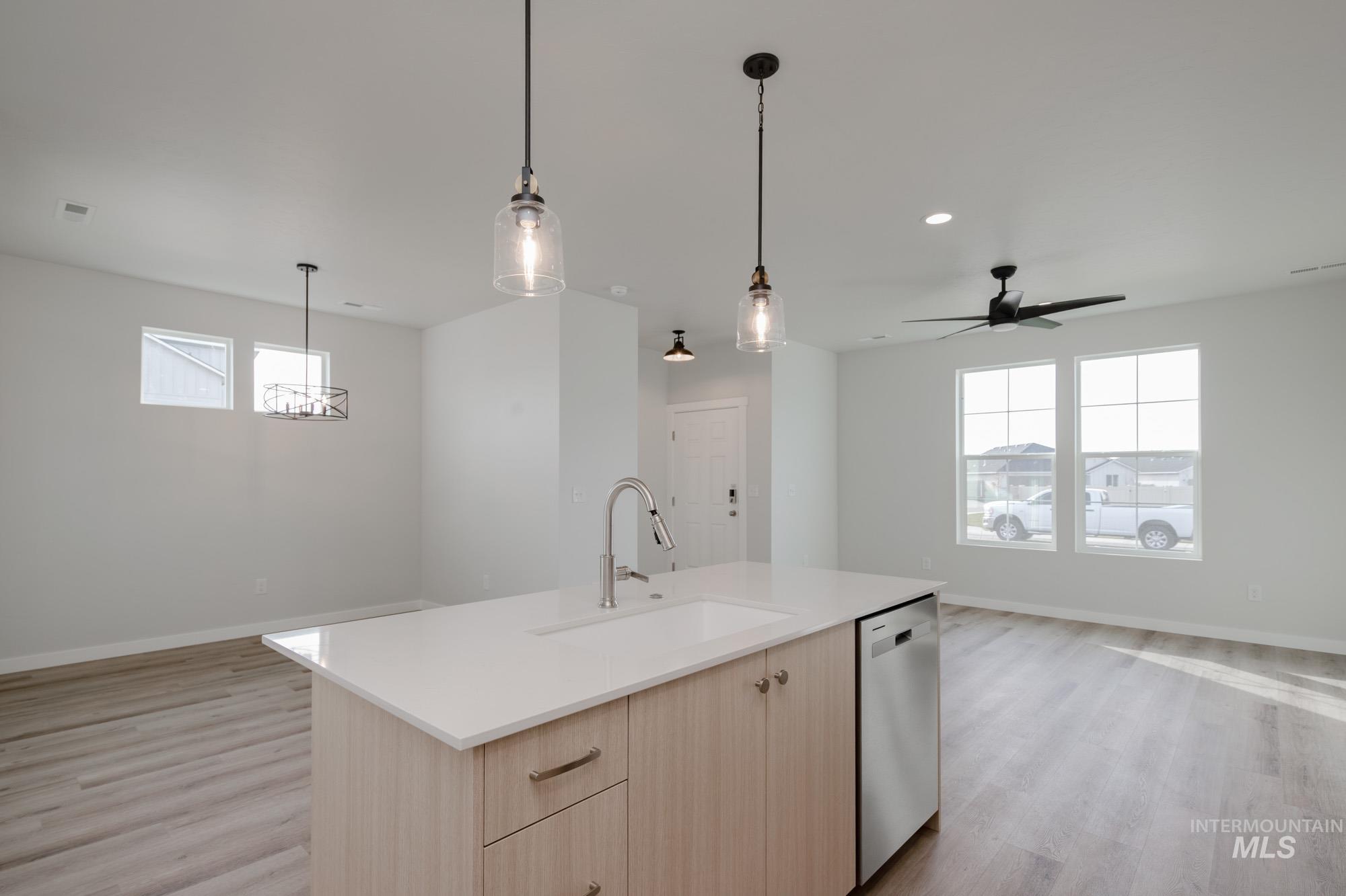 2954 E Boulder Basin Dr, Kuna, Idaho 83634, 3 Bedrooms, 2.5 Bathrooms, Residential For Sale, Price $395,990,MLS 98968376