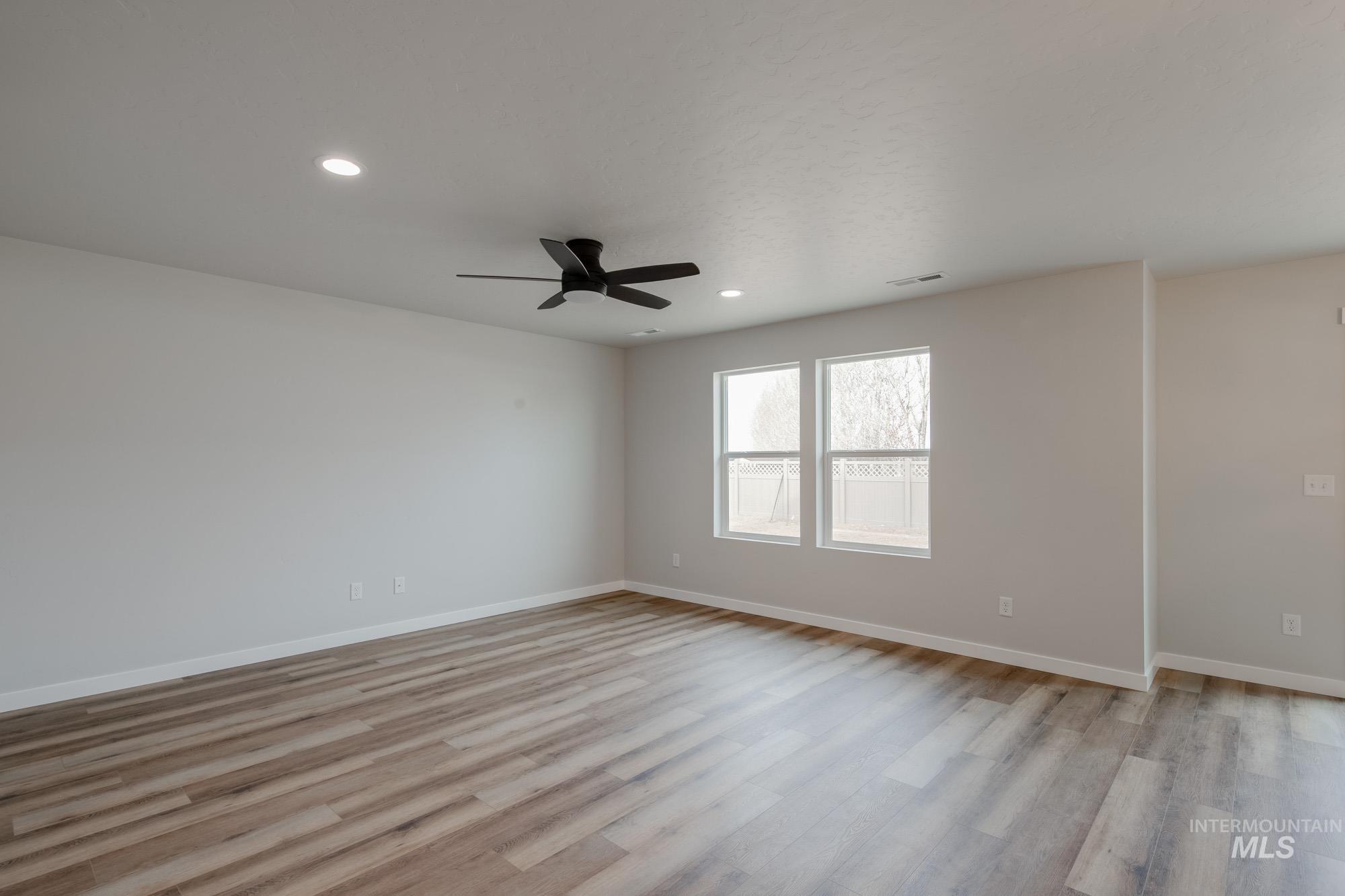 2952 E Mossy Creek Dr, Kuna, Idaho 83634, 3 Bedrooms, 2.5 Bathrooms, Residential For Sale, Price $454,990,MLS 98968378