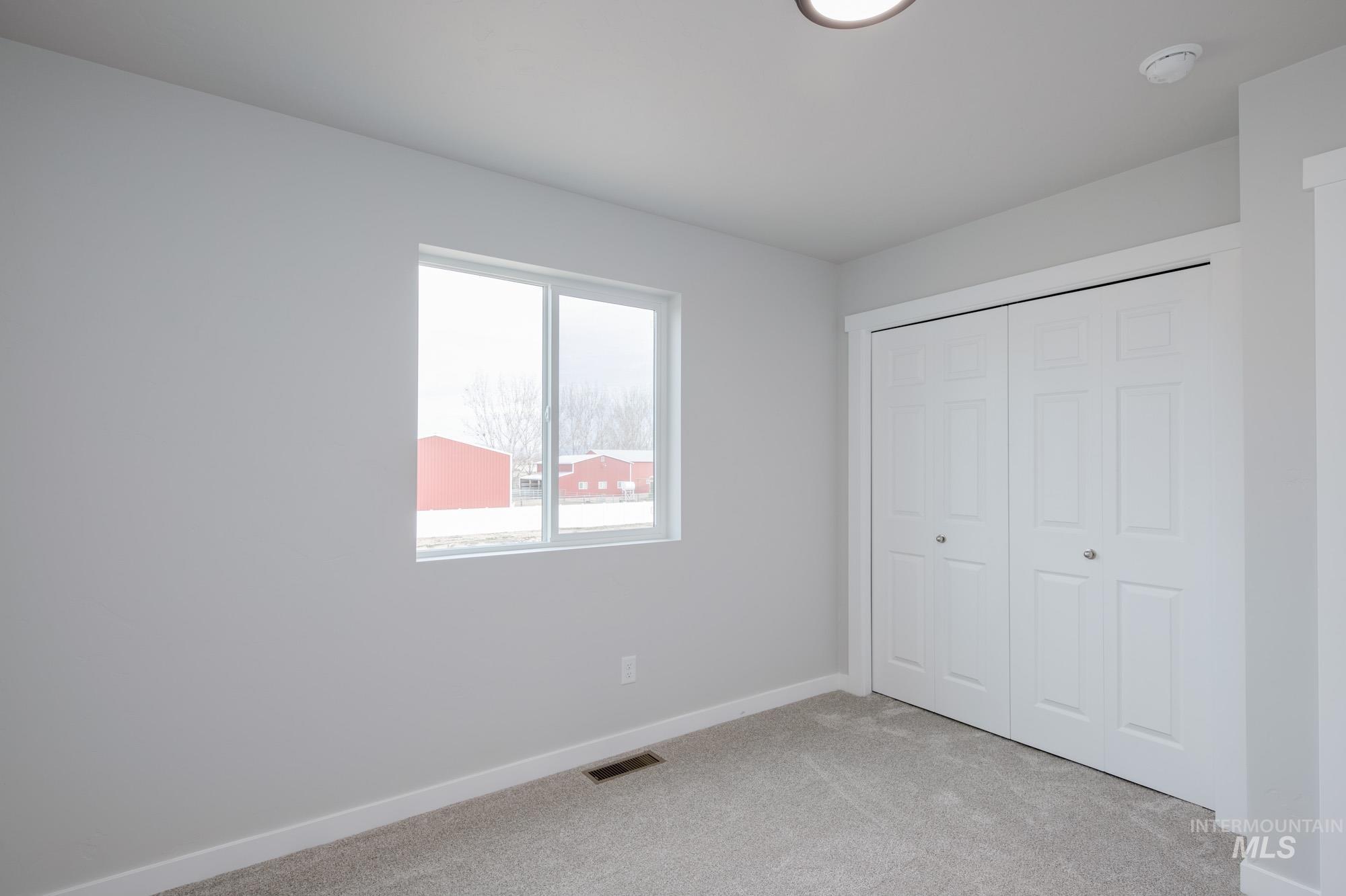 2952 E Mossy Creek Dr, Kuna, Idaho 83634, 3 Bedrooms, 2.5 Bathrooms, Residential For Sale, Price $454,990,MLS 98968378