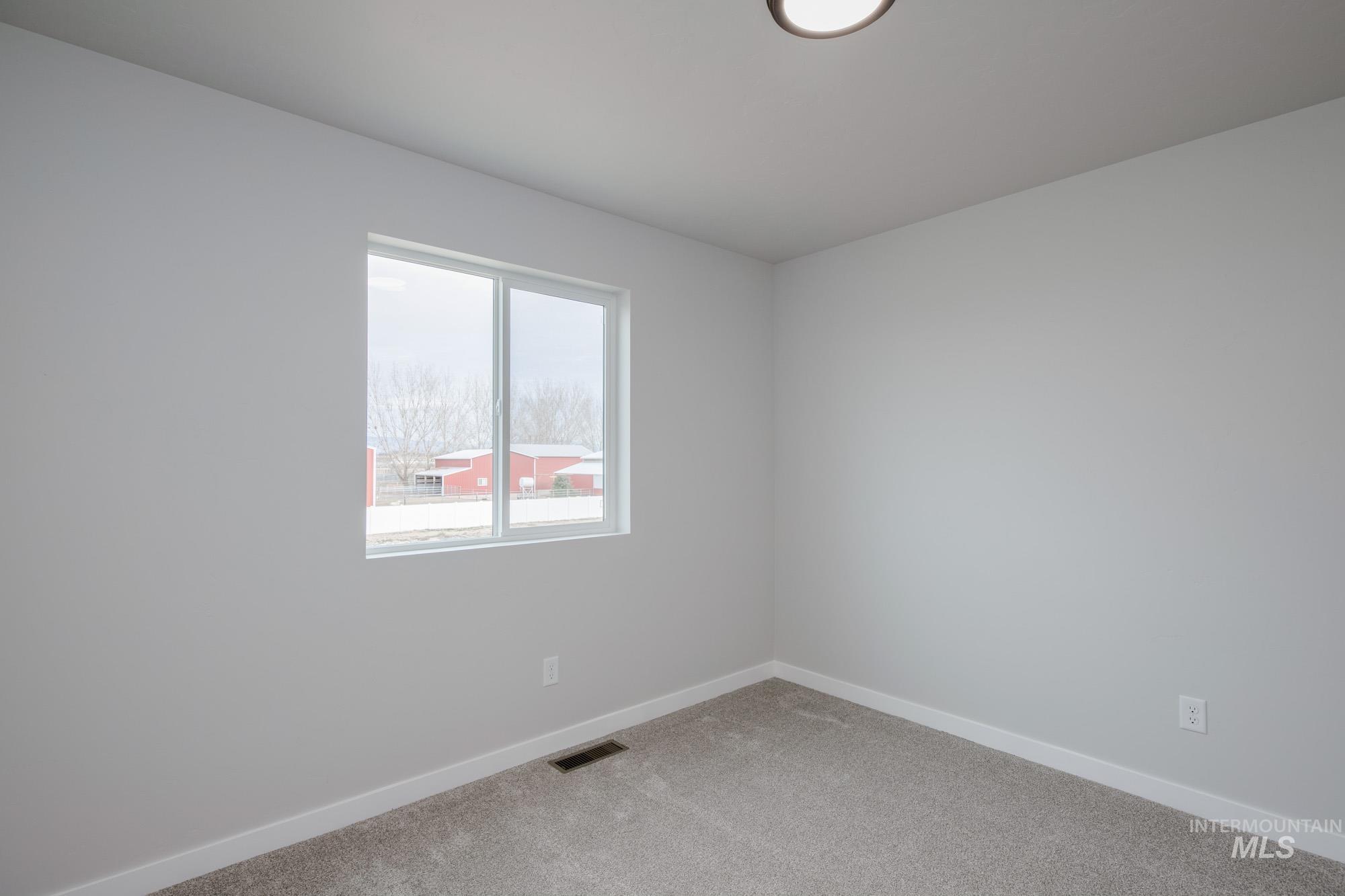 2952 E Mossy Creek Dr, Kuna, Idaho 83634, 3 Bedrooms, 2.5 Bathrooms, Residential For Sale, Price $454,990,MLS 98968378