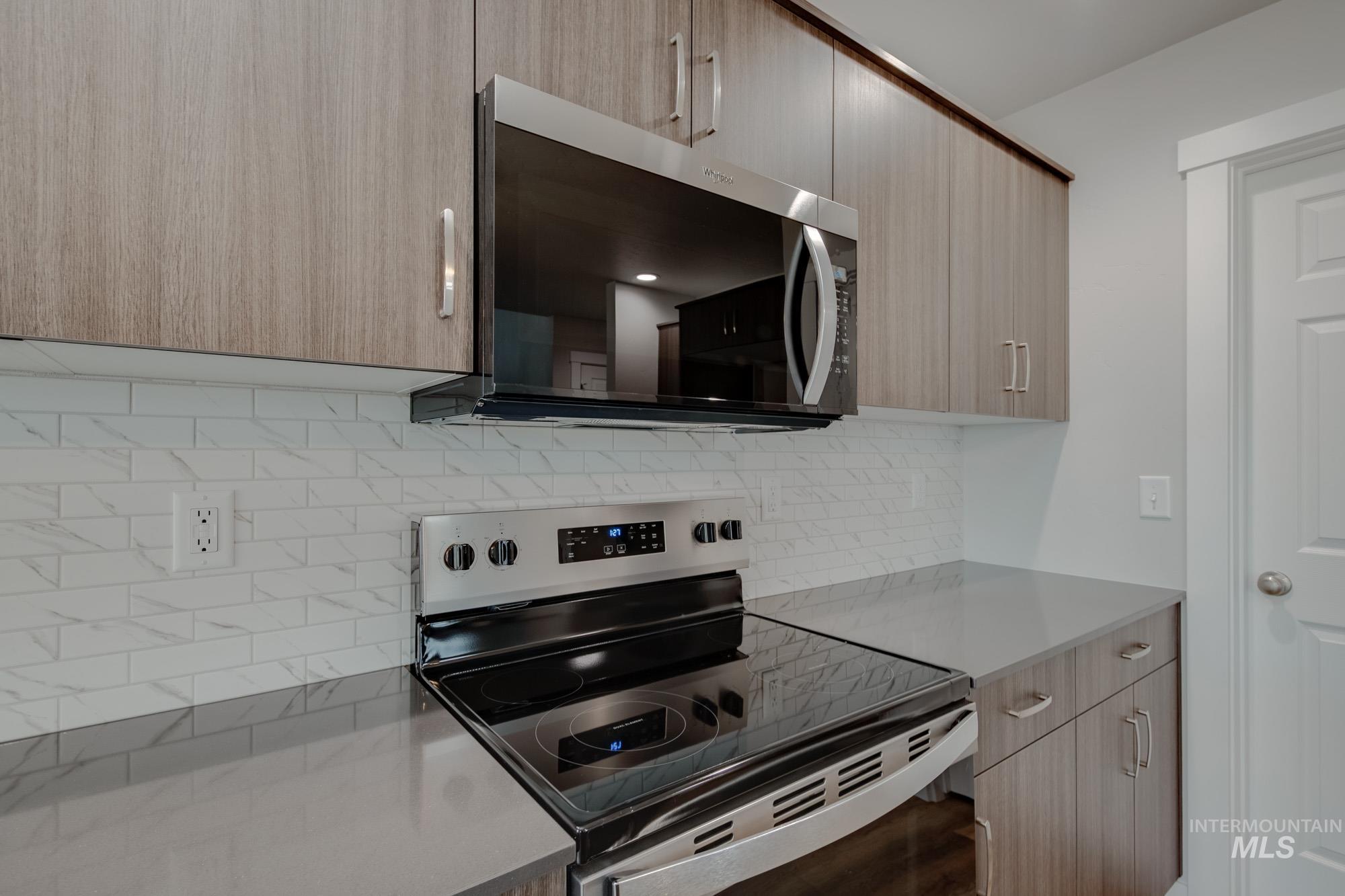 2952 E Mossy Creek Dr, Kuna, Idaho 83634, 3 Bedrooms, 2.5 Bathrooms, Residential For Sale, Price $454,990,MLS 98968378