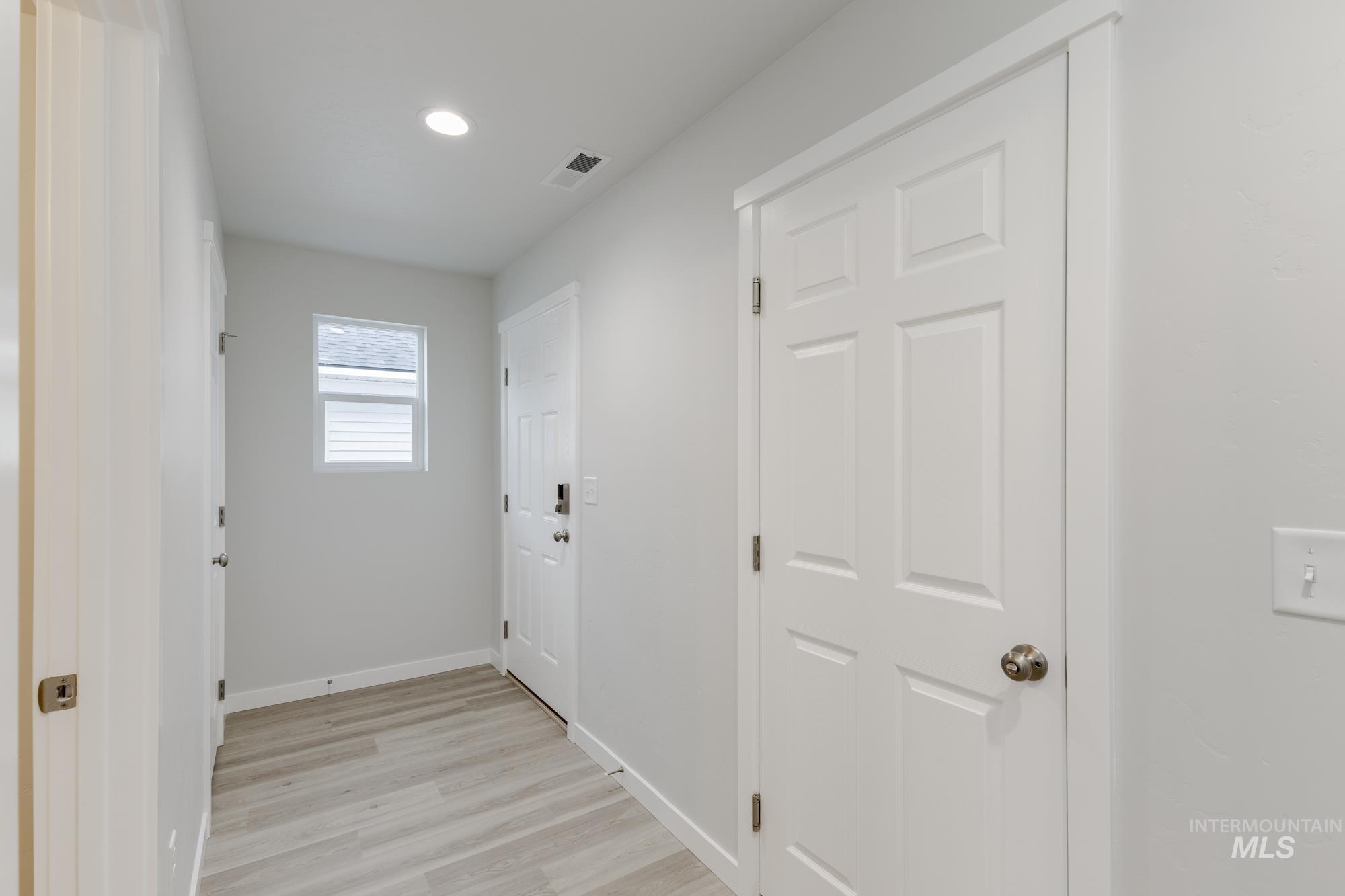 331 N Coltsfoot Ave, Kuna, Idaho 83634, 4 Bedrooms, 2.5 Bathrooms, Residential For Sale, Price $461,990,MLS 98968379