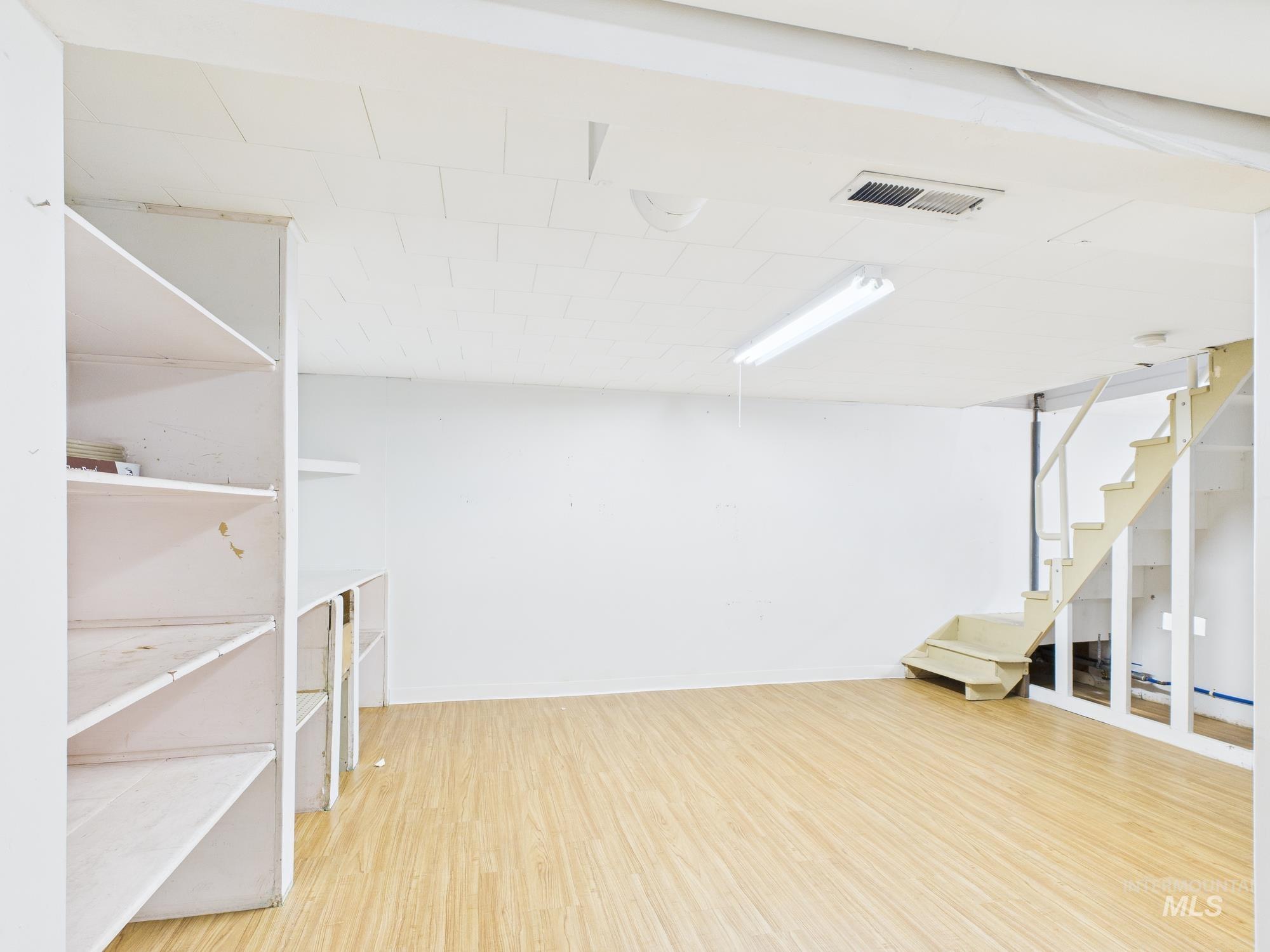 1518 16th Ave, Lewiston, Idaho 83501, 3 Bedrooms, 2 Bathrooms, Residential For Sale, Price $325,000, 98968380