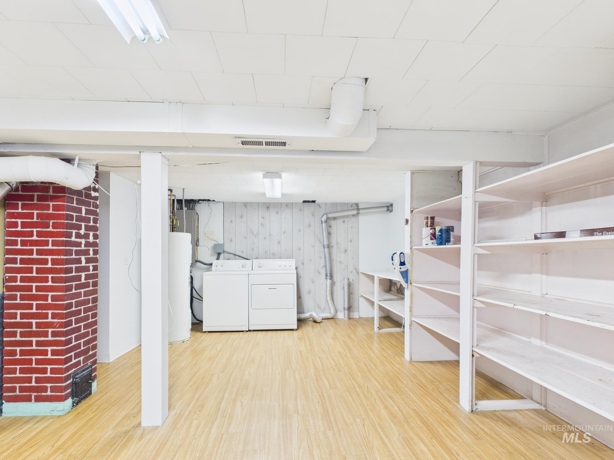 1518 16th Ave, Lewiston, Idaho 83501, 3 Bedrooms, 2 Bathrooms, Residential For Sale, Price $325,000, 98968380