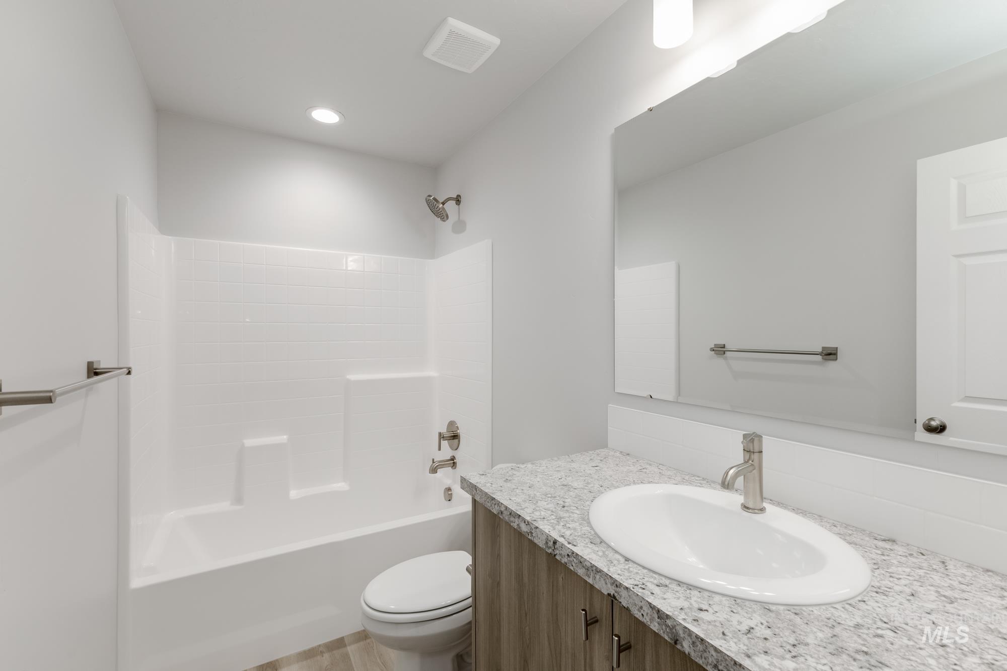 297 N Madrone Ave, Kuna, Idaho 83634, 4 Bedrooms, 2 Bathrooms, Residential For Sale, Price $440,990,MLS 98968381