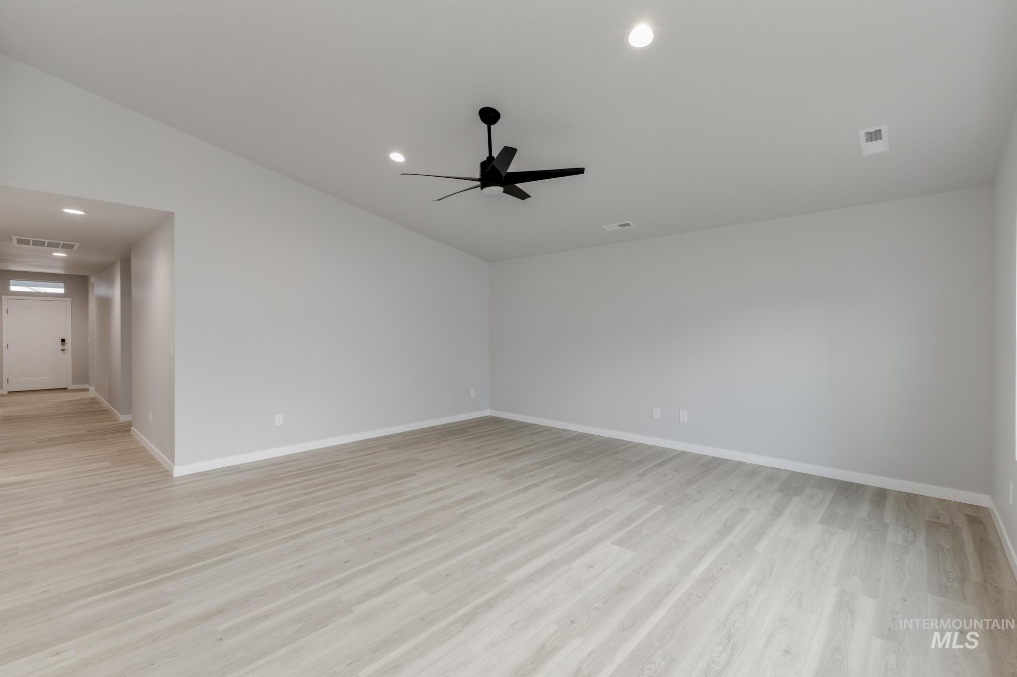 297 N Madrone Ave, Kuna, Idaho 83634, 4 Bedrooms, 2 Bathrooms, Residential For Sale, Price $440,990,MLS 98968381