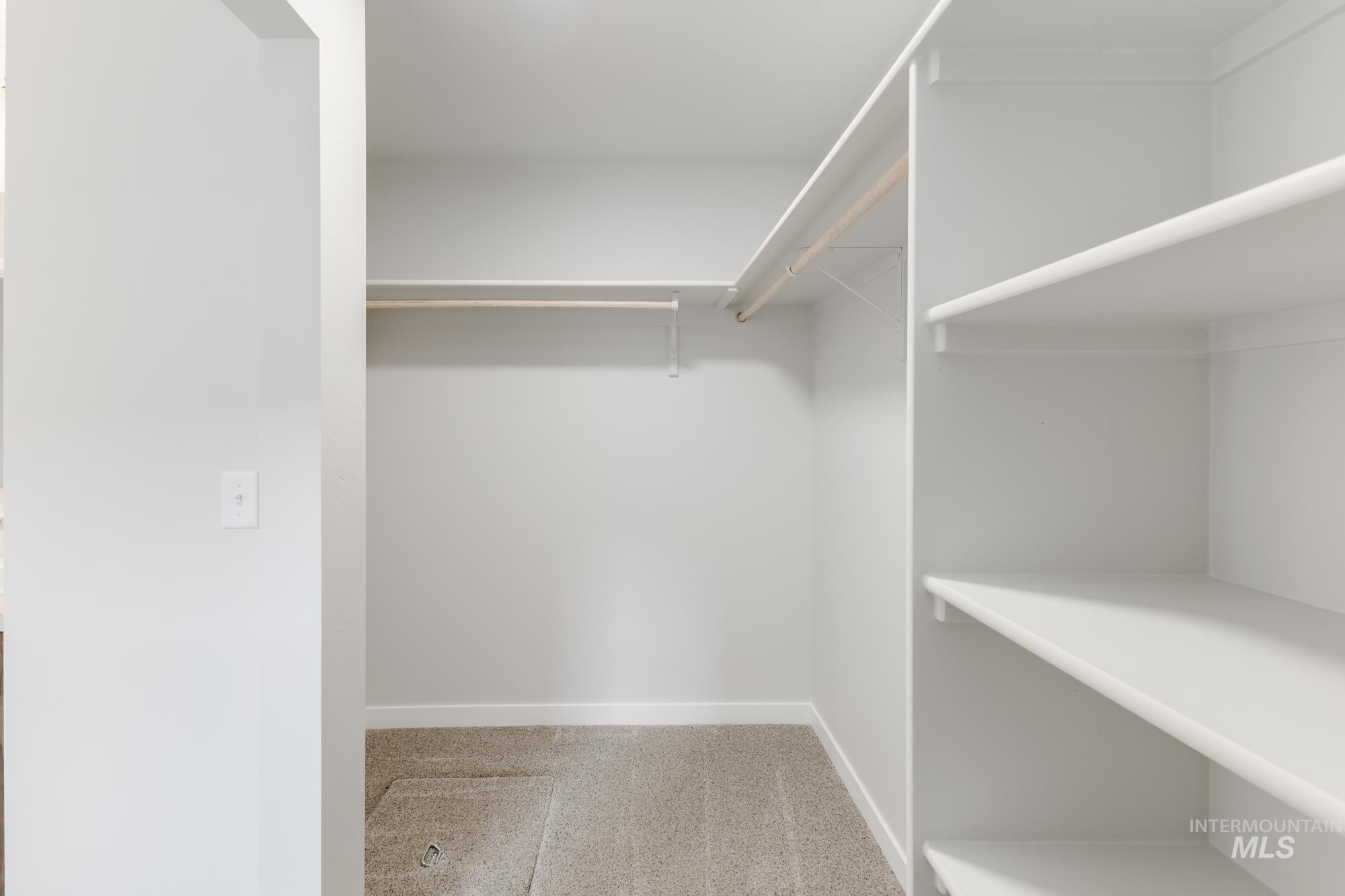 315 N Madrone Ave, Kuna, Idaho 83634, 3 Bedrooms, 2 Bathrooms, Residential For Sale, Price $404,990,MLS 98968382