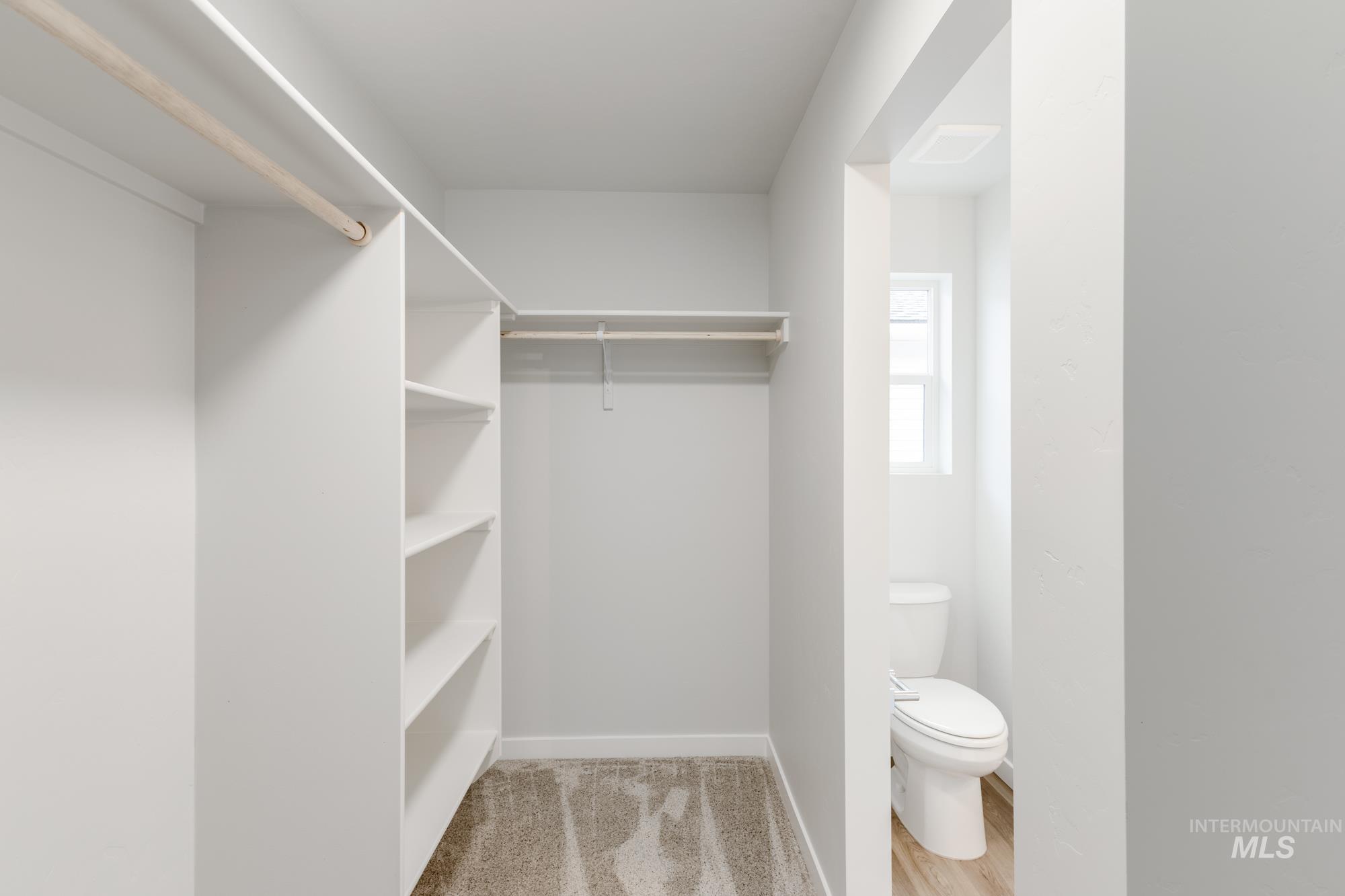 315 N Madrone Ave, Kuna, Idaho 83634, 3 Bedrooms, 2 Bathrooms, Residential For Sale, Price $404,990,MLS 98968382