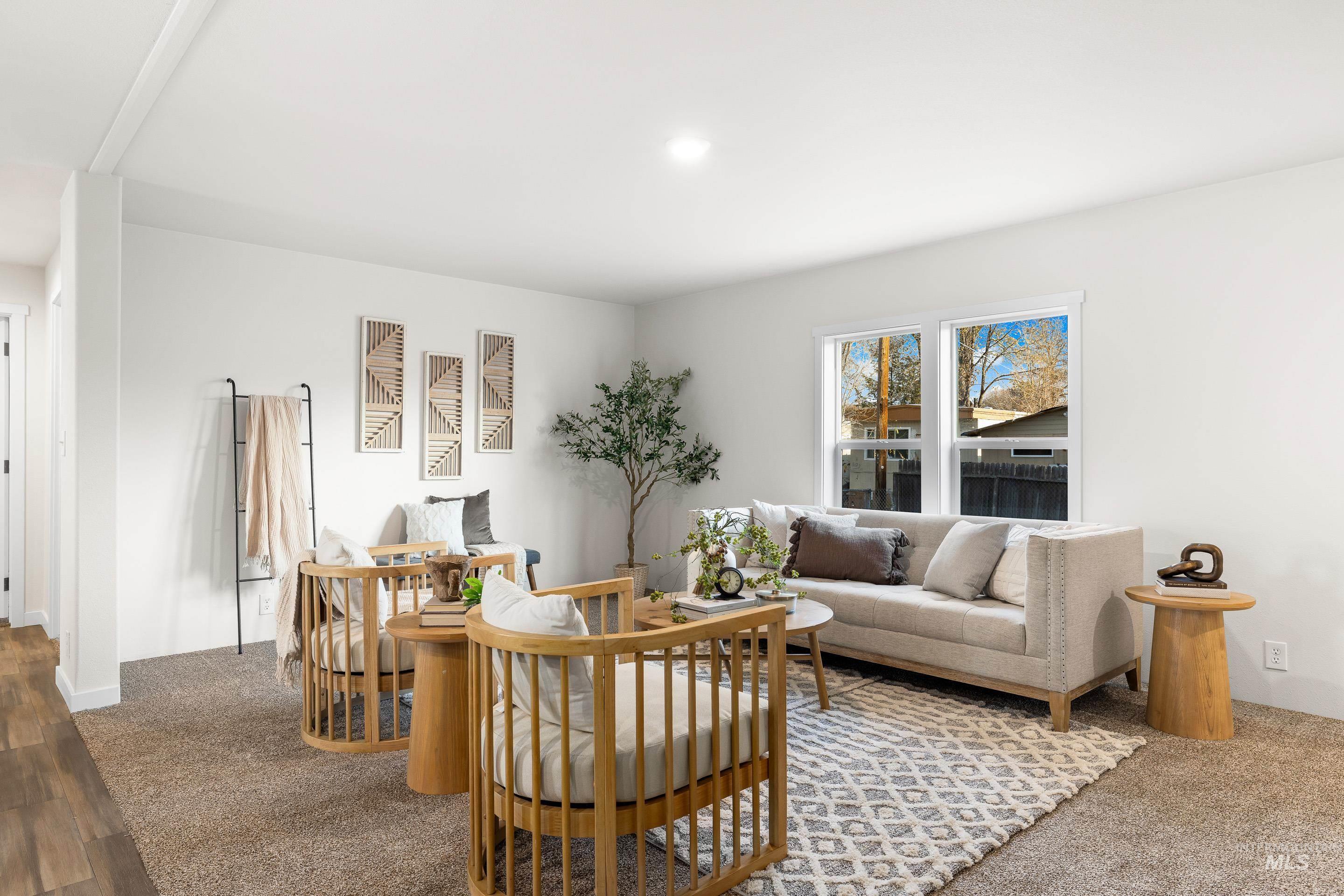 301 E 45th, Garden City, Idaho 83714, 3 Bedrooms, 2 Bathrooms, Residential For Sale, Price $175,000, 98968383