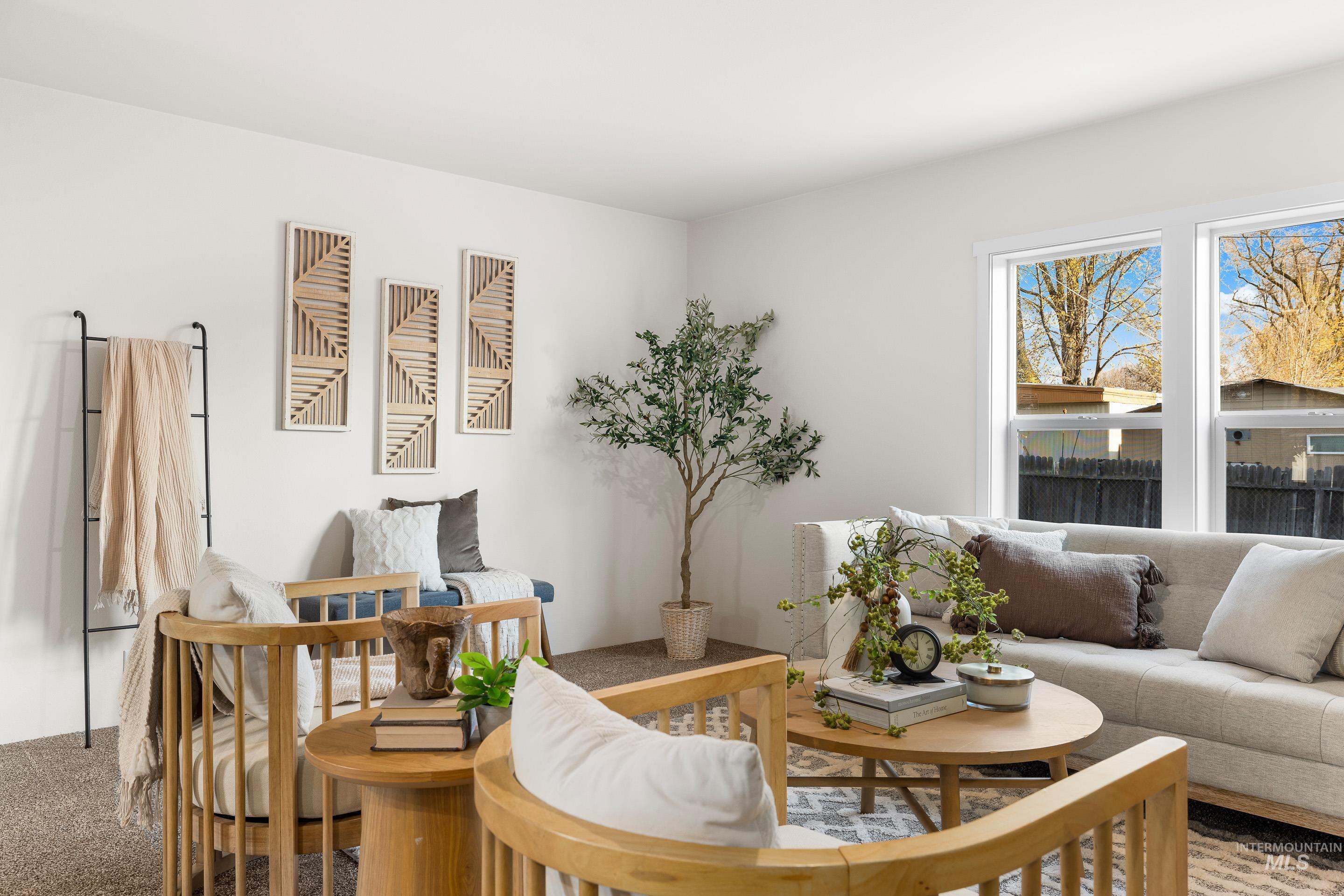 301 E 45th, Garden City, Idaho 83714, 3 Bedrooms, 2 Bathrooms, Residential For Sale, Price $175,000, 98968383