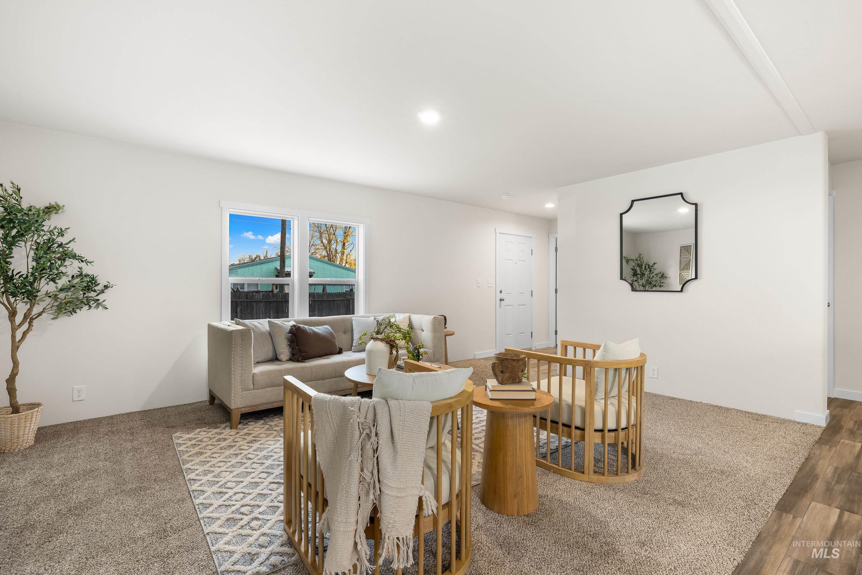 301 E 45th, Garden City, Idaho 83714, 3 Bedrooms, 2 Bathrooms, Residential For Sale, Price $175,000, 98968383