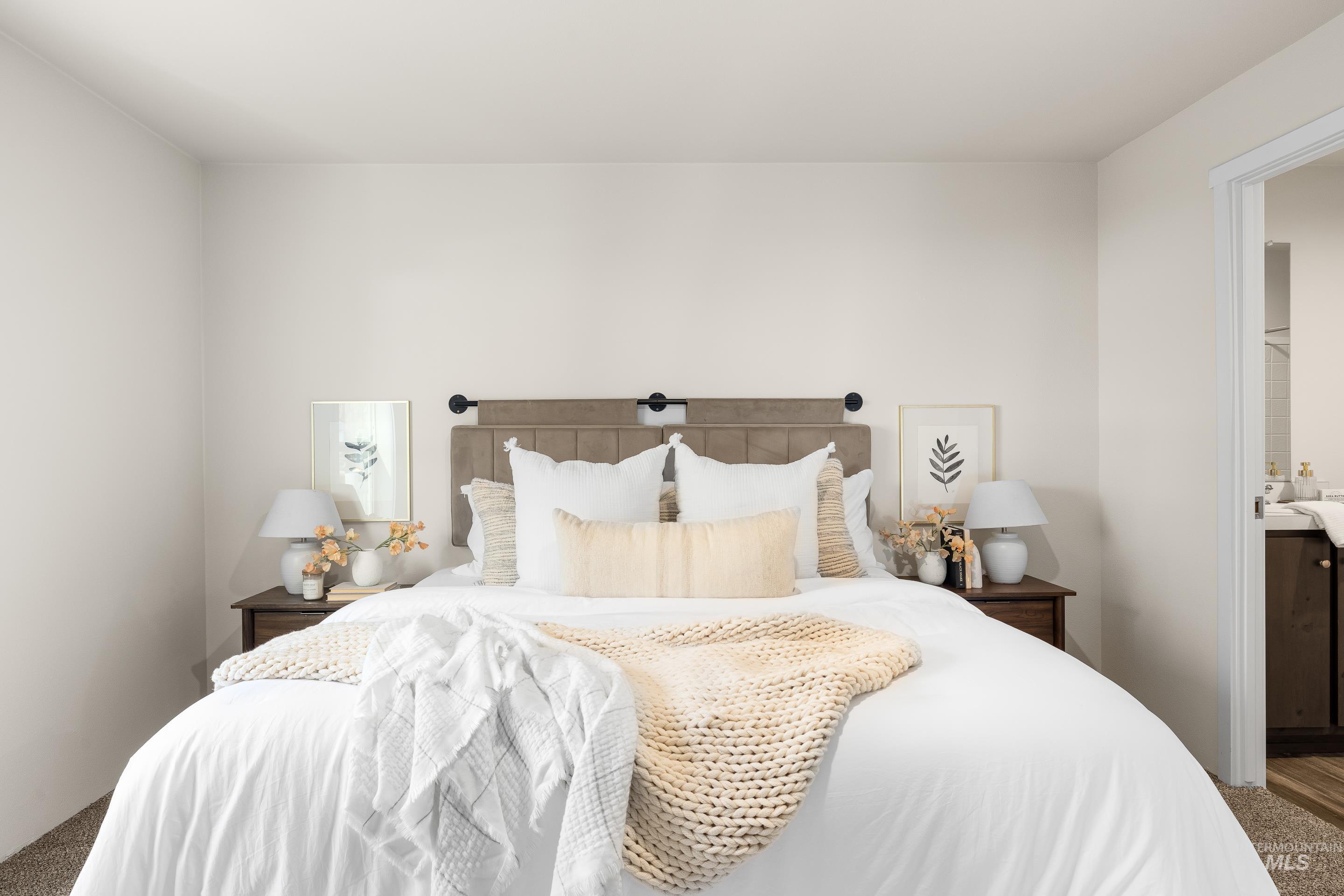 301 E 45th, Garden City, Idaho 83714, 3 Bedrooms, 2 Bathrooms, Residential For Sale, Price $175,000, 98968383