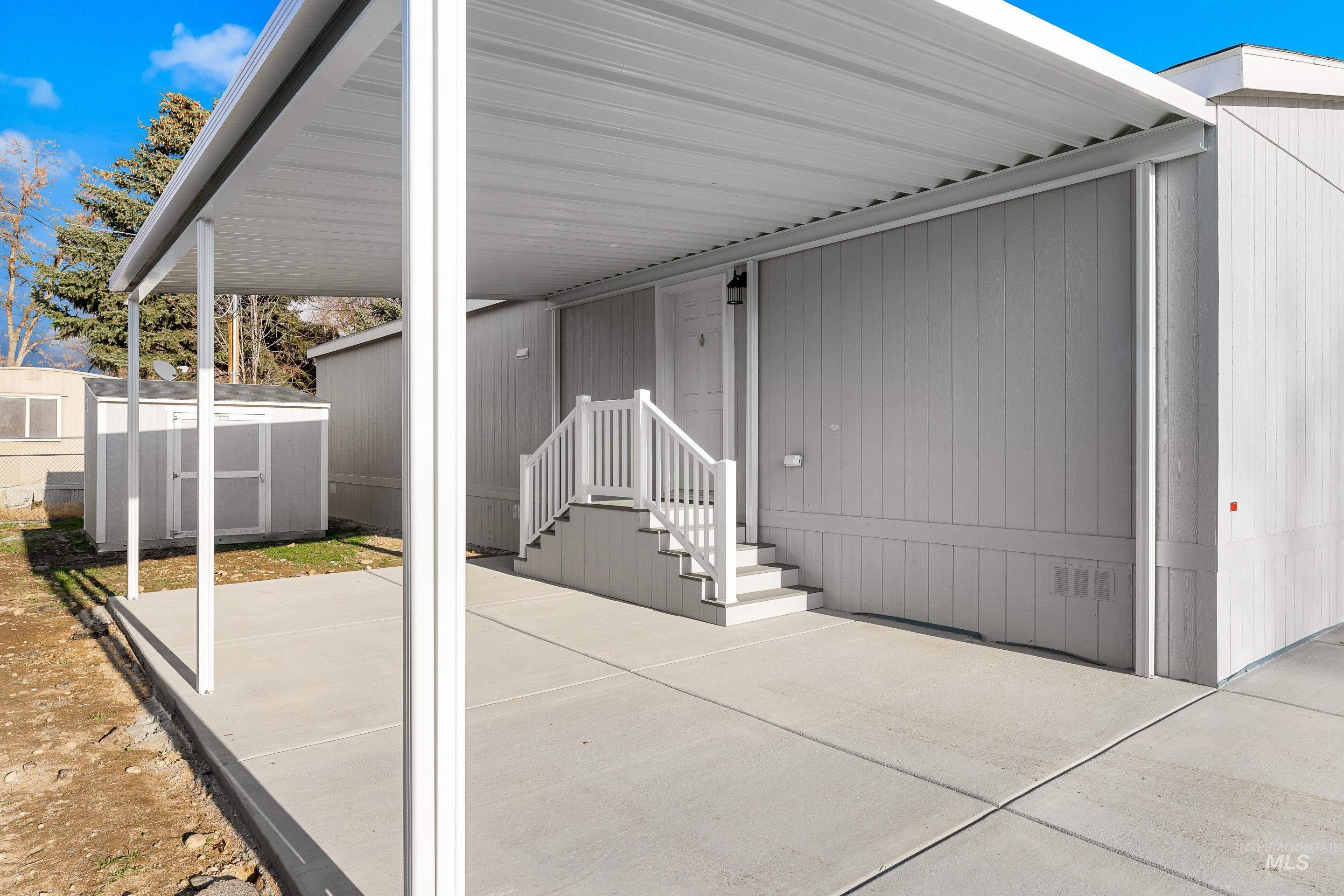 301 E 45th, Garden City, Idaho 83714, 3 Bedrooms, 2 Bathrooms, Residential For Sale, Price $175,000, 98968383