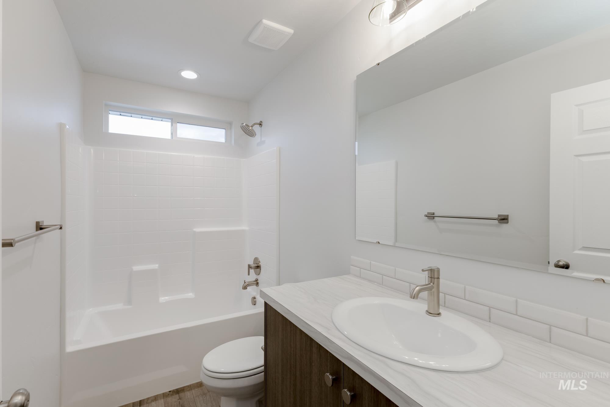 350 N Coltsfoot Ave, Kuna, Idaho 83634, 4 Bedrooms, 2 Bathrooms, Residential For Sale, Price $430,990,MLS 98968384