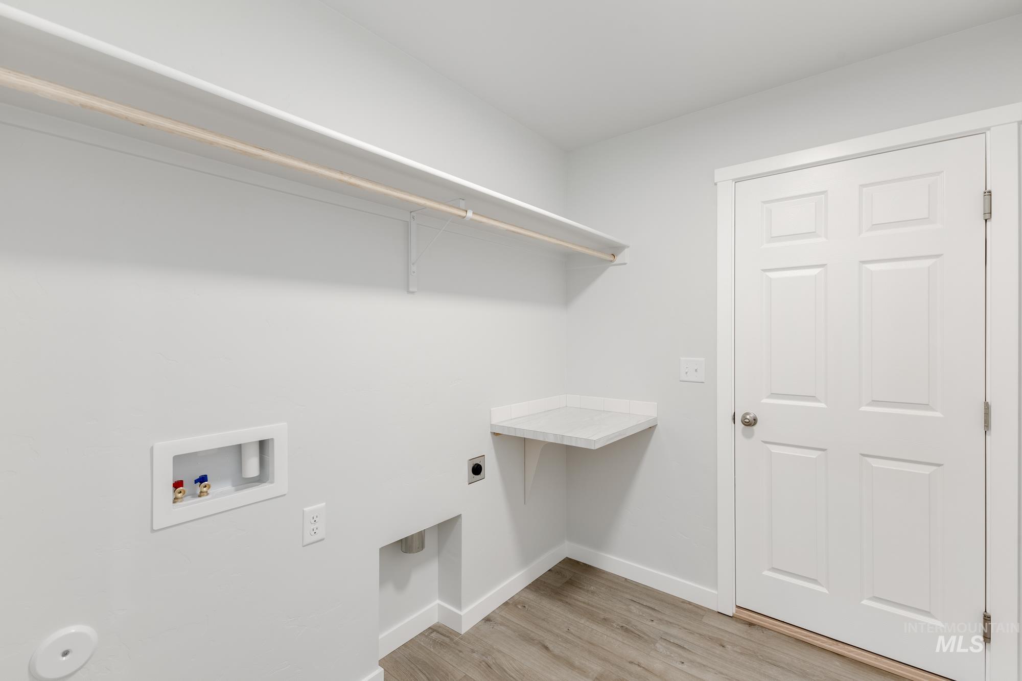 350 N Coltsfoot Ave, Kuna, Idaho 83634, 4 Bedrooms, 2 Bathrooms, Residential For Sale, Price $430,990,MLS 98968384